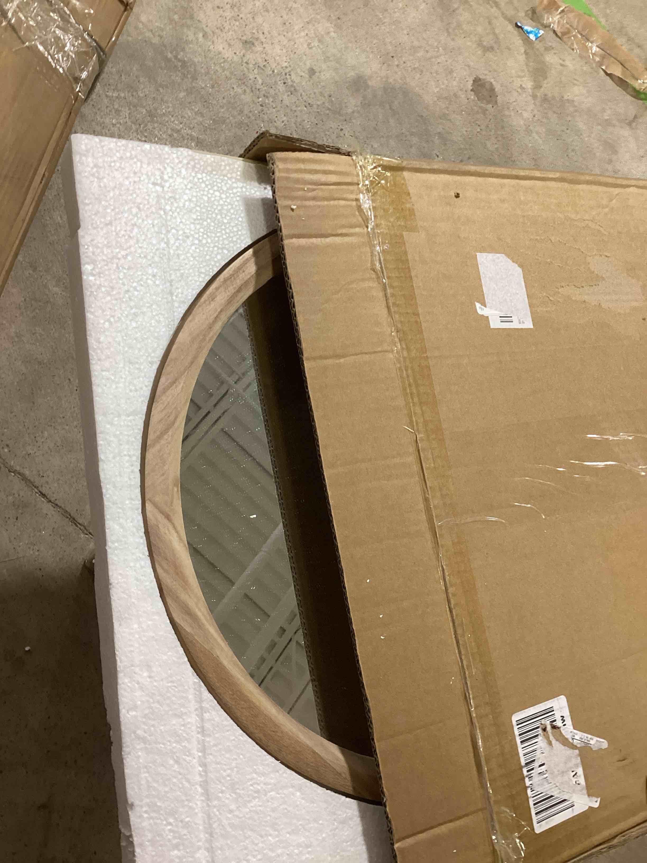https://s3.amazonaws.com/lotting-images-prod/bidfta/TEA1855145_1735667834950.jpeg