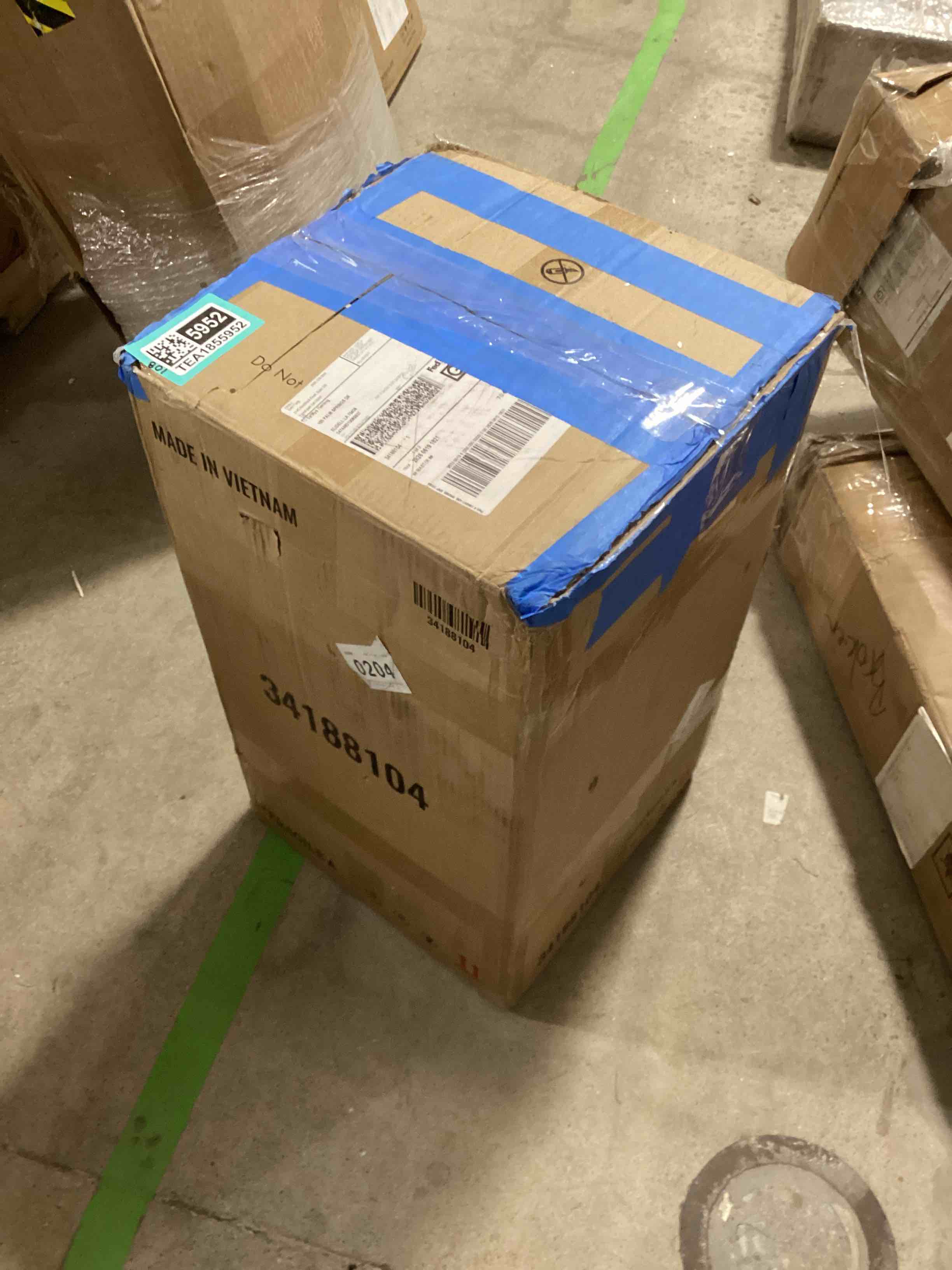 https://s3.amazonaws.com/lotting-images-prod/bidfta/TEA1855952_1738011886871.jpeg