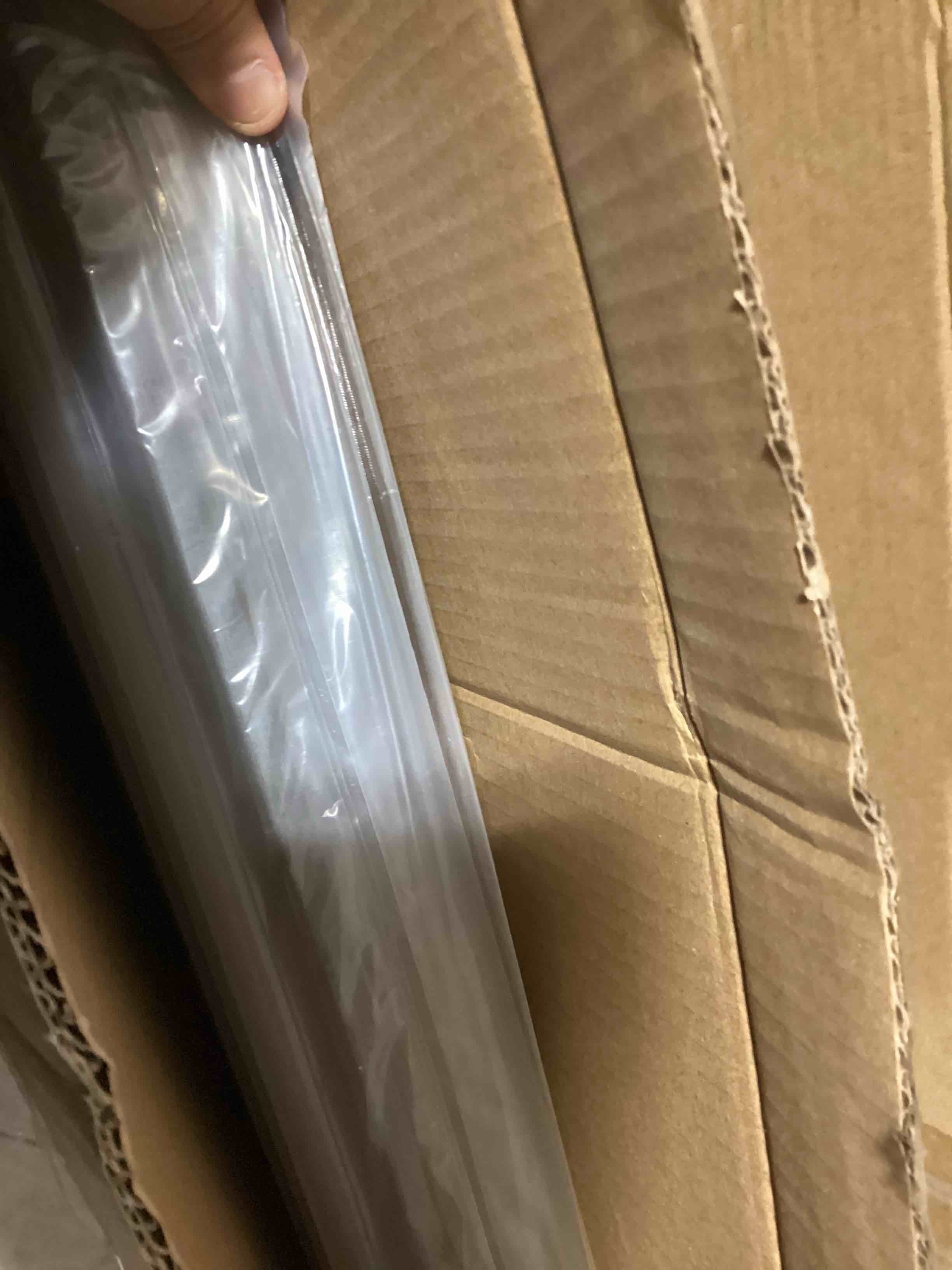 https://s3.amazonaws.com/lotting-images-prod/bidfta/TEA1856008_1738685197760.jpeg