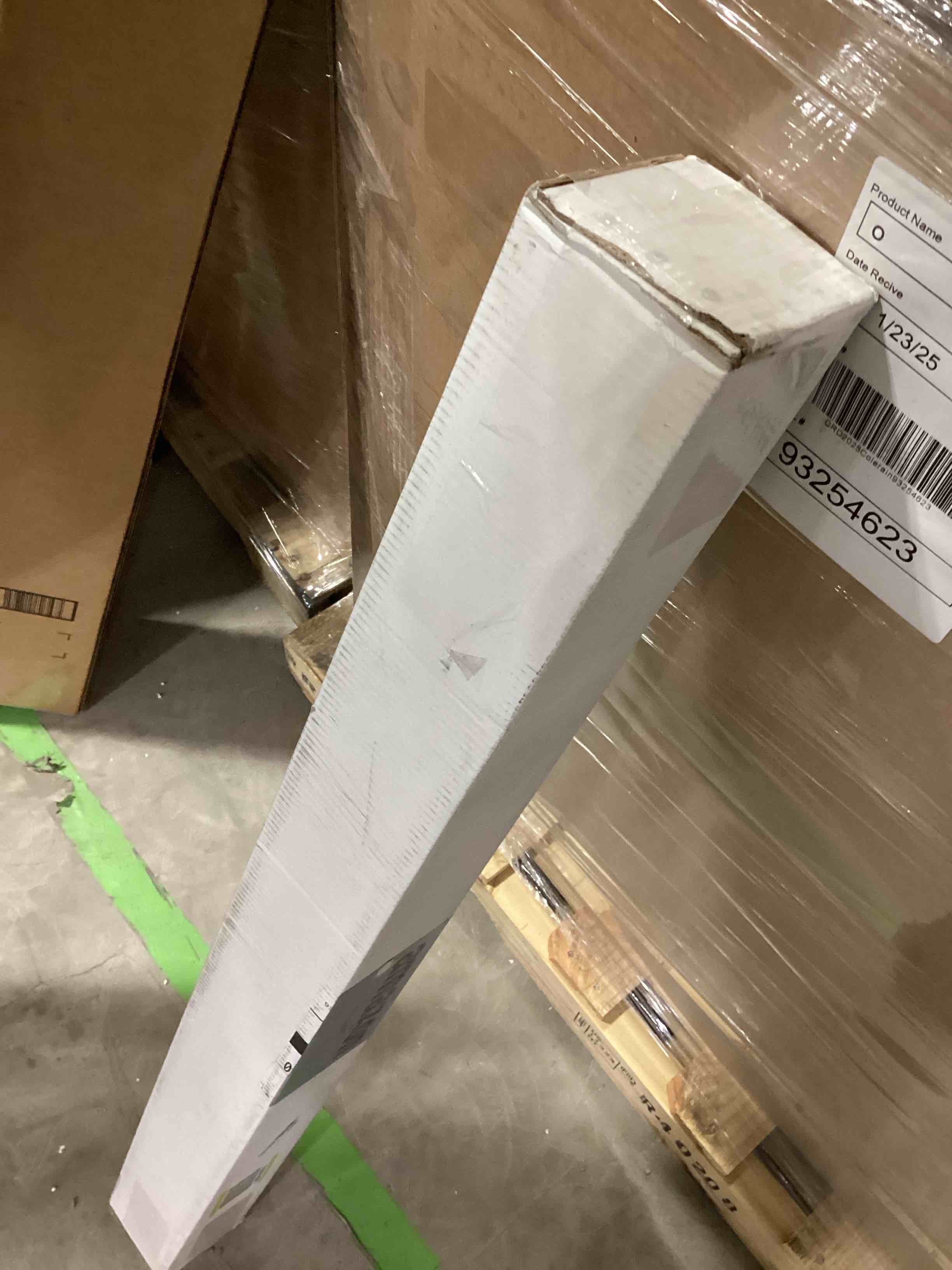 https://s3.amazonaws.com/lotting-images-prod/bidfta/TEA1856018_1738688564699.jpeg