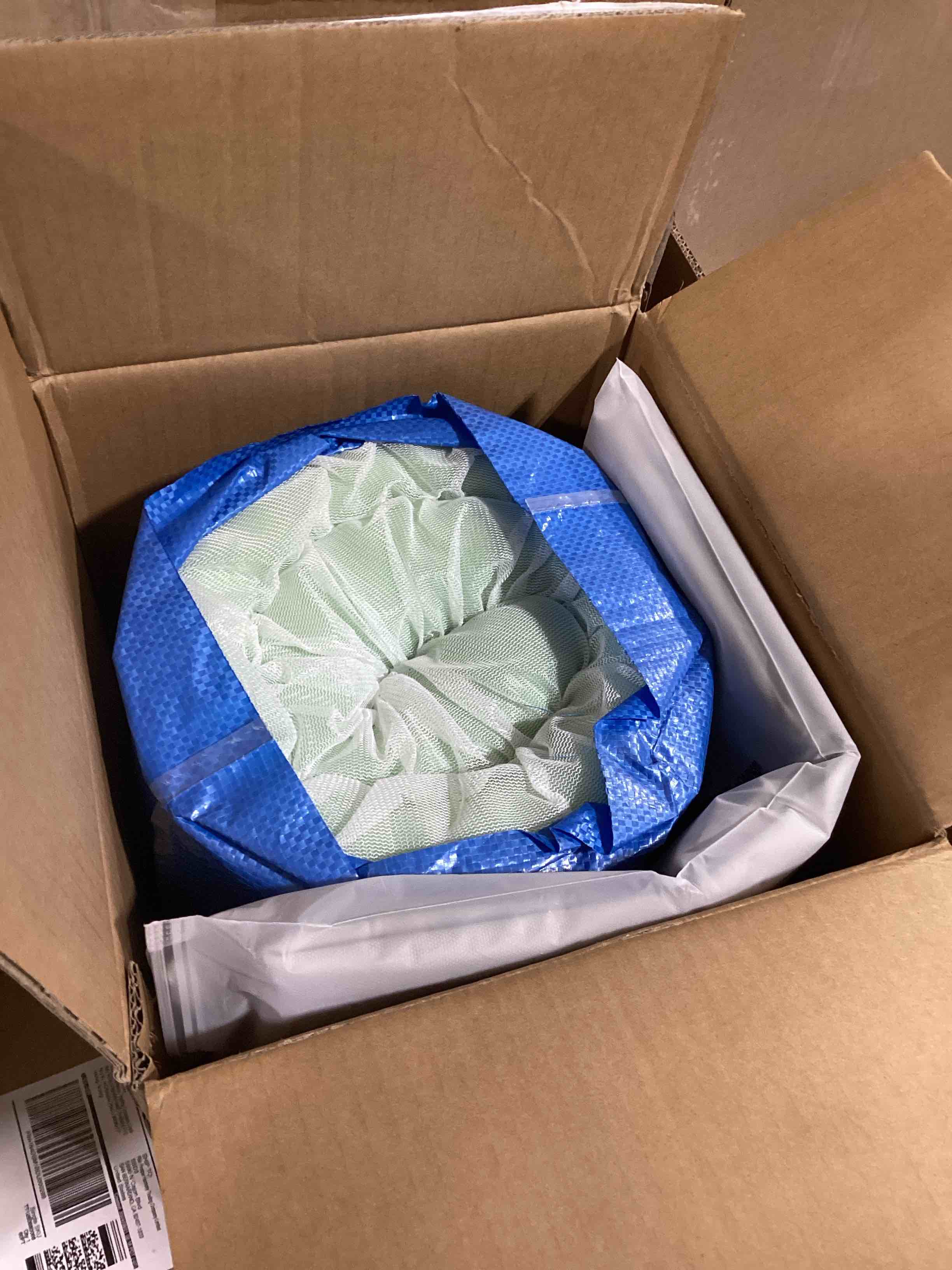 https://s3.amazonaws.com/lotting-images-prod/bidfta/TEA1856304_1739312251777.jpeg
