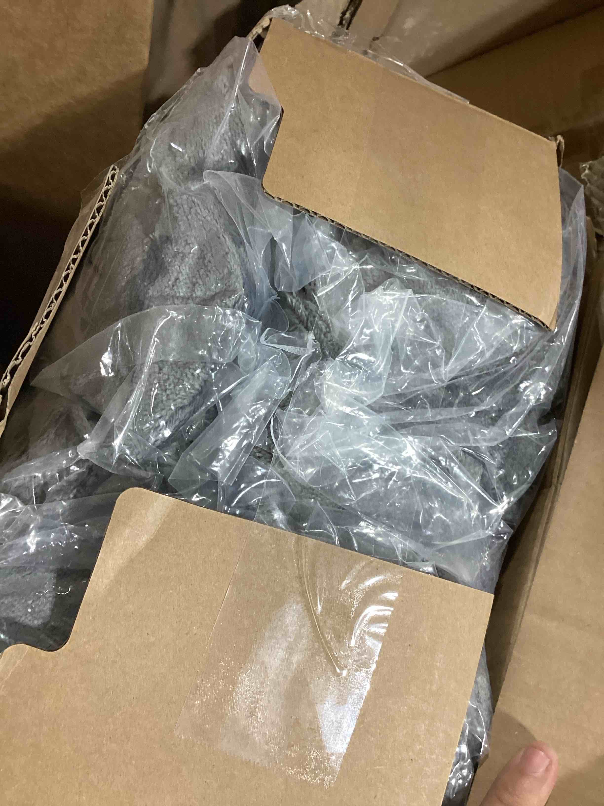 https://s3.amazonaws.com/lotting-images-prod/bidfta/TEA1856309_1739313179314.jpeg