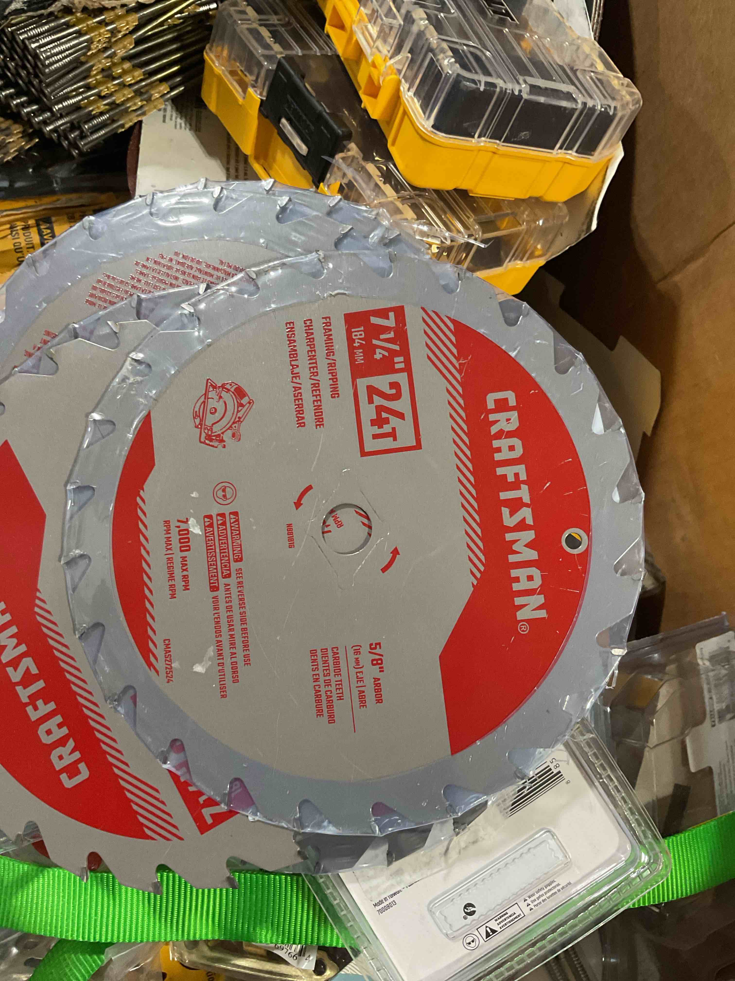 https://s3.amazonaws.com/lotting-images-prod/bidfta/TEA1857319_1744986620715.jpeg