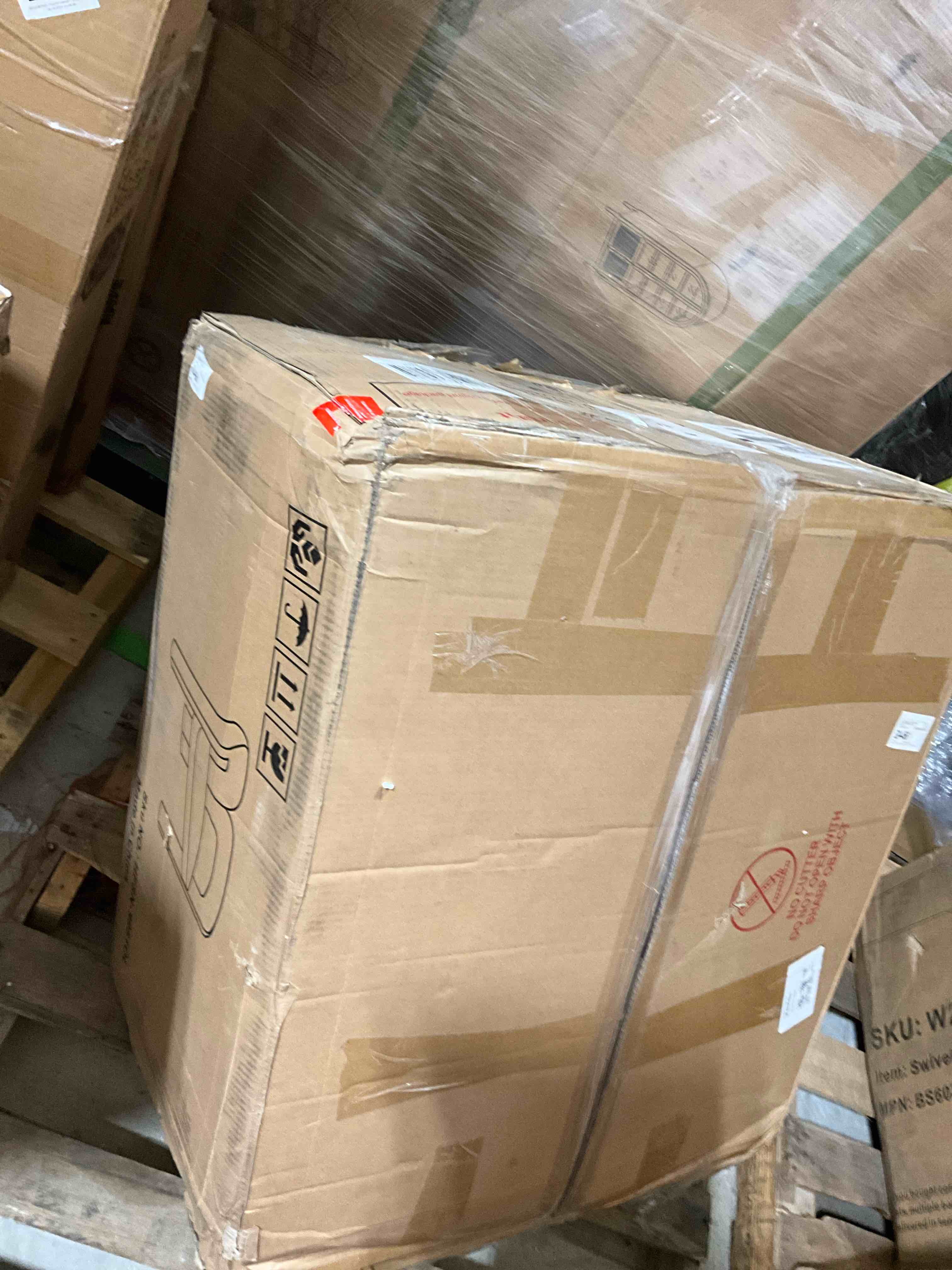 https://s3.amazonaws.com/lotting-images-prod/bidfta/TEA1858276_1733163899397.jpeg