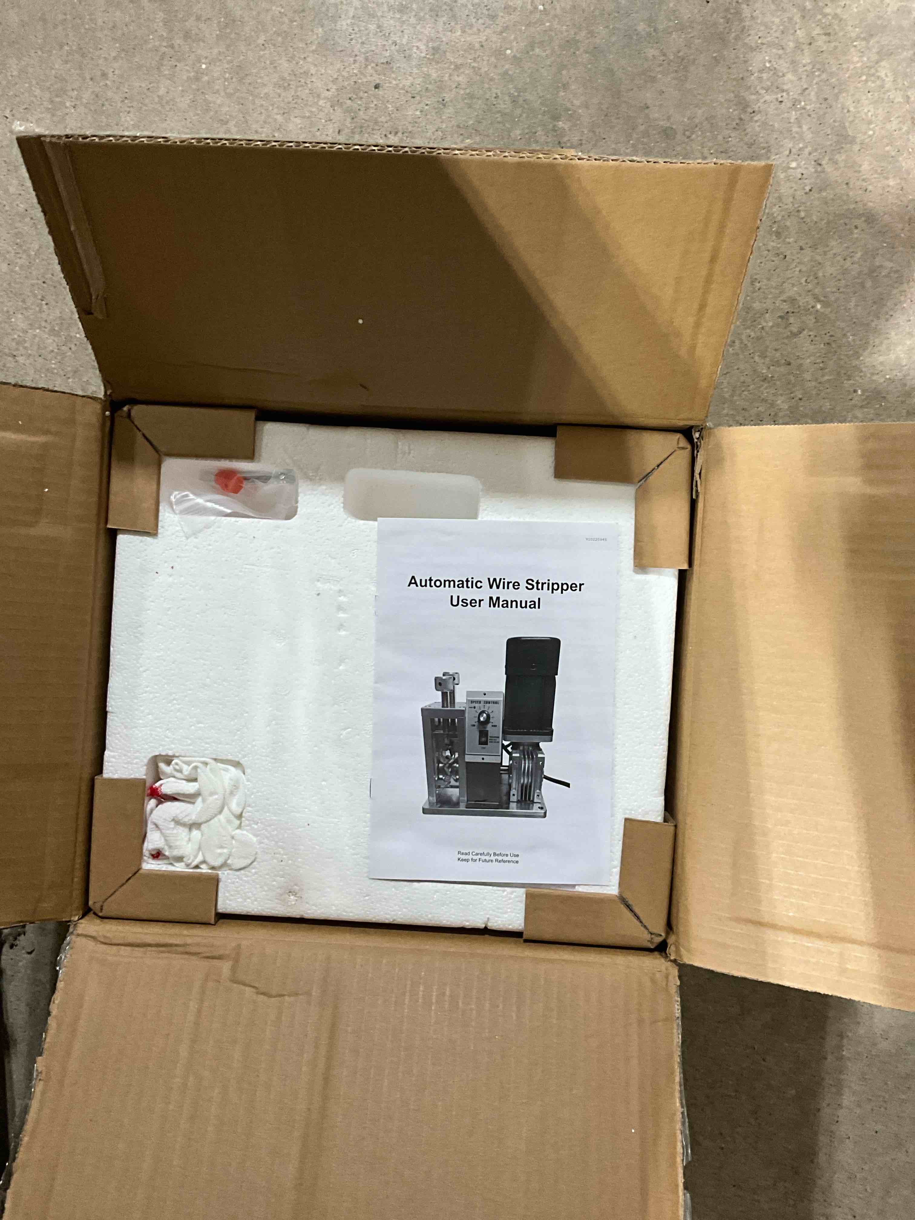 https://s3.amazonaws.com/lotting-images-prod/bidfta/TEA1860926_1738941666276.jpeg