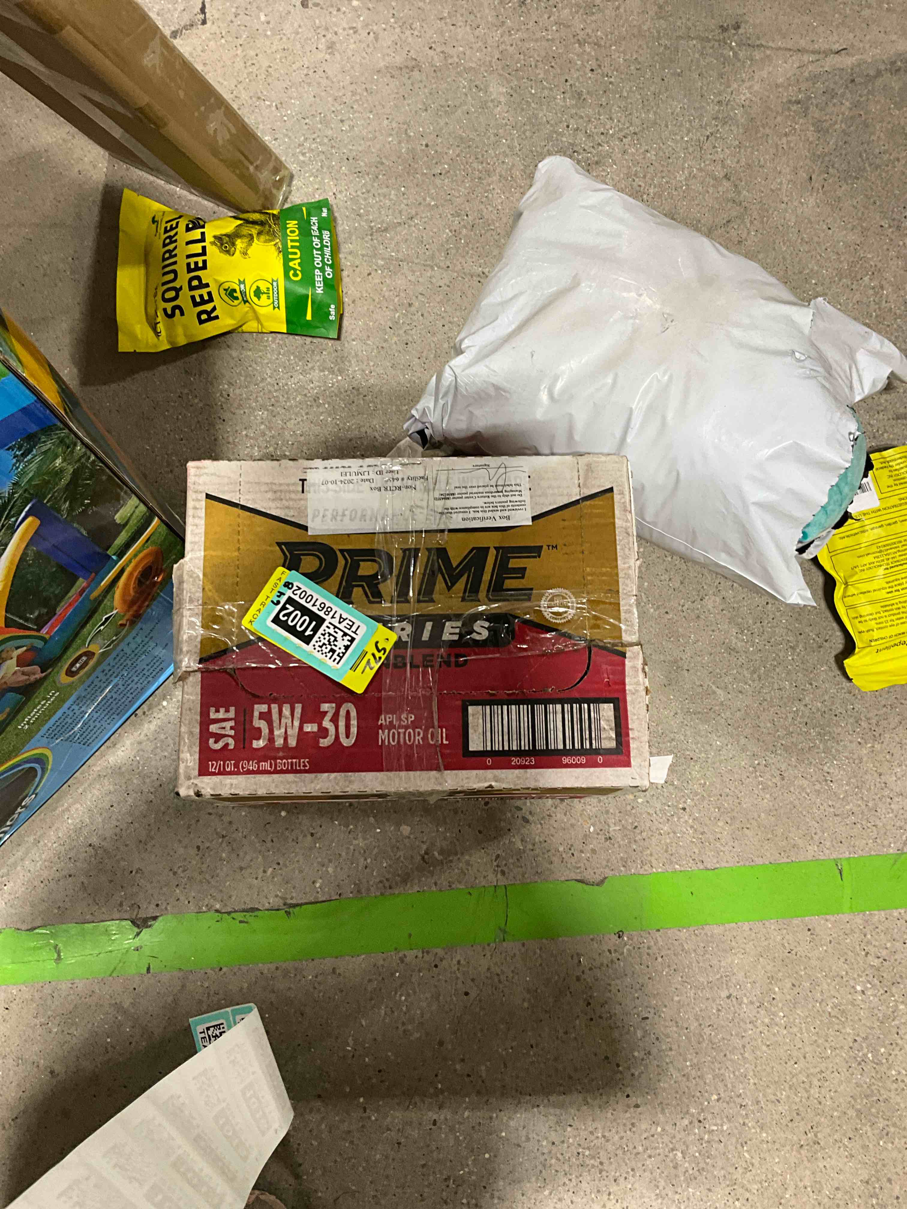 https://s3.amazonaws.com/lotting-images-prod/bidfta/TEA1861002_1732654519904.jpeg