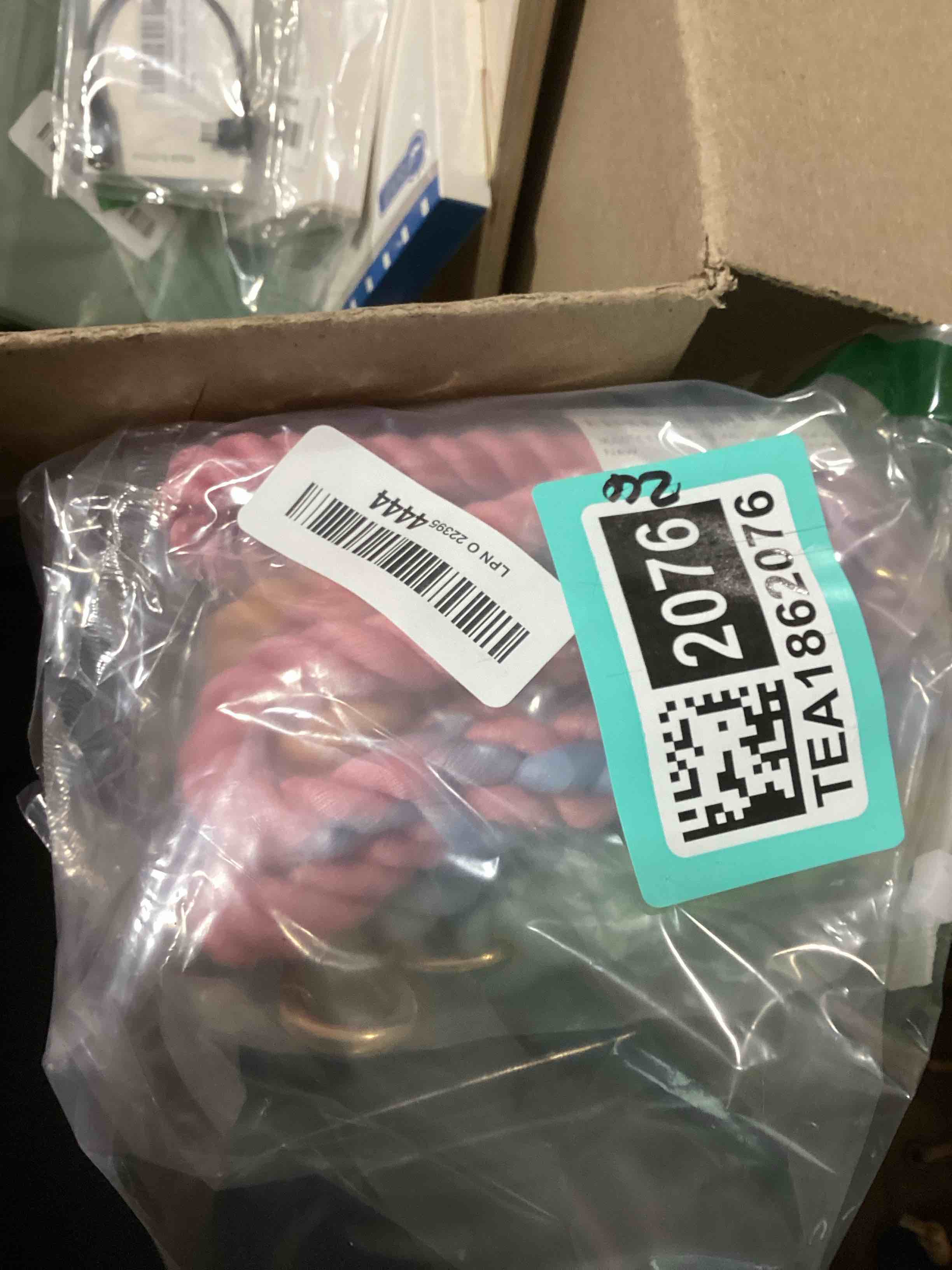 https://s3.amazonaws.com/lotting-images-prod/bidfta/TEA1862076_1736349554800.jpeg