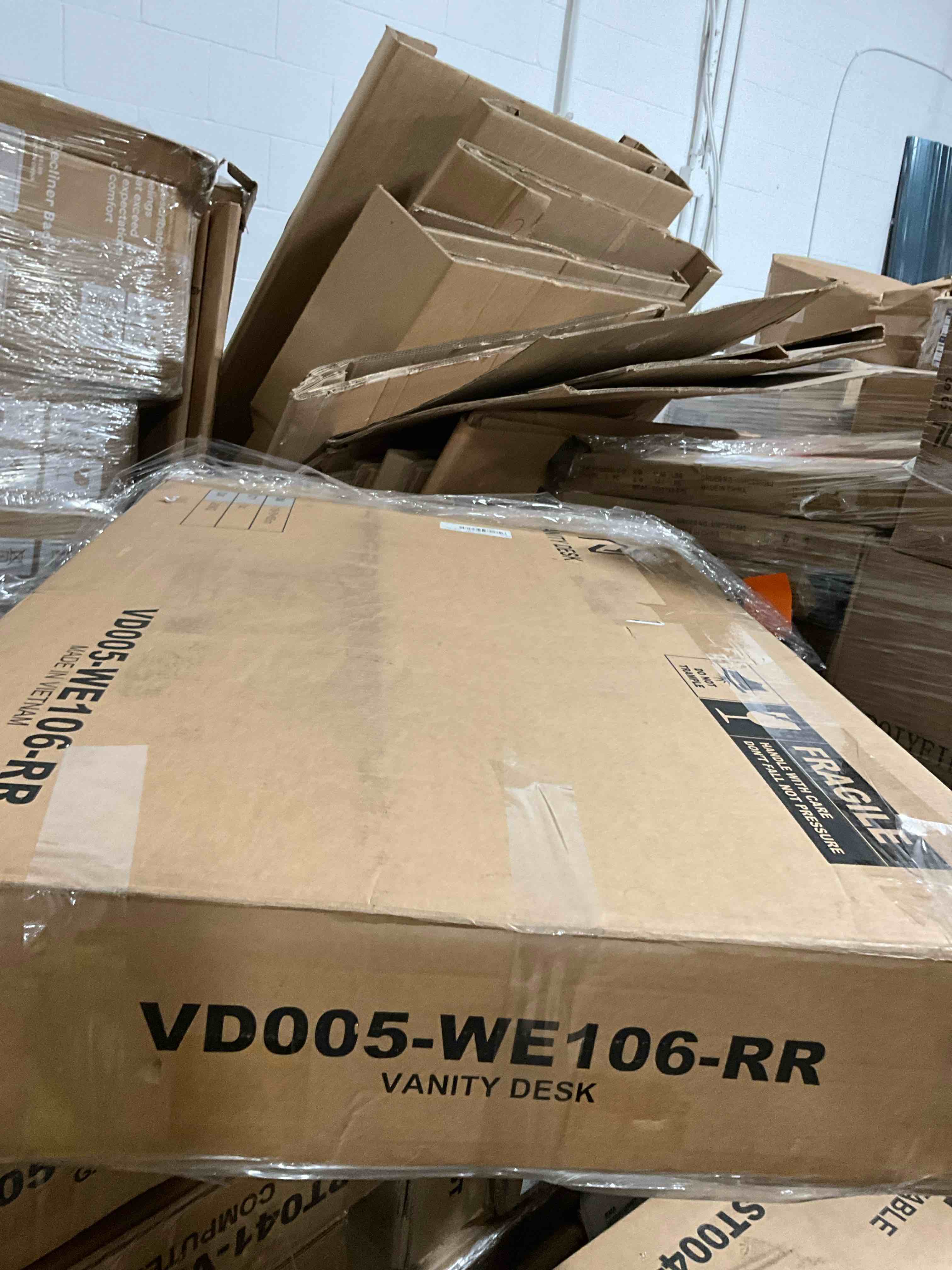 https://s3.amazonaws.com/lotting-images-prod/bidfta/TEA1862553_1740080801957.jpeg