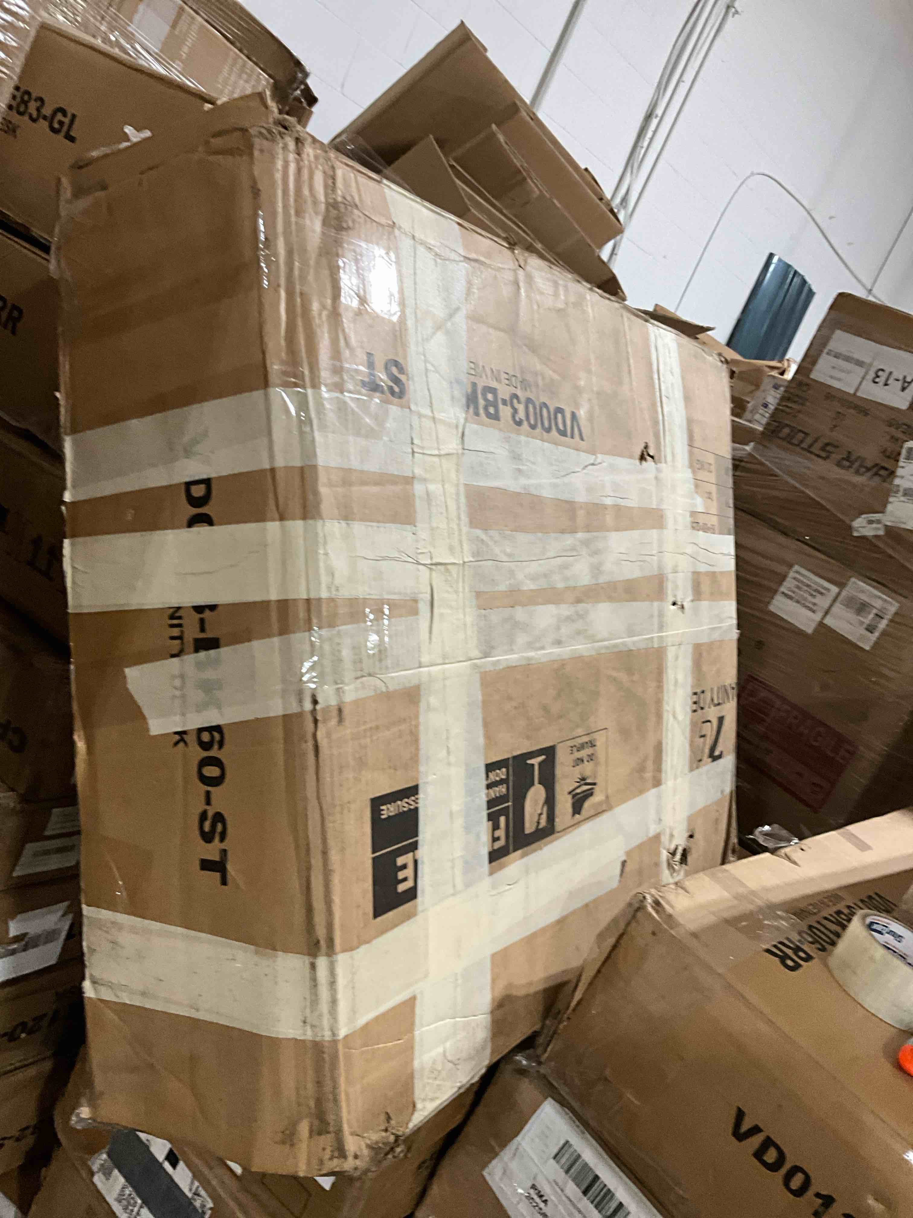 https://s3.amazonaws.com/lotting-images-prod/bidfta/TEA1862555_1740079128443.jpeg