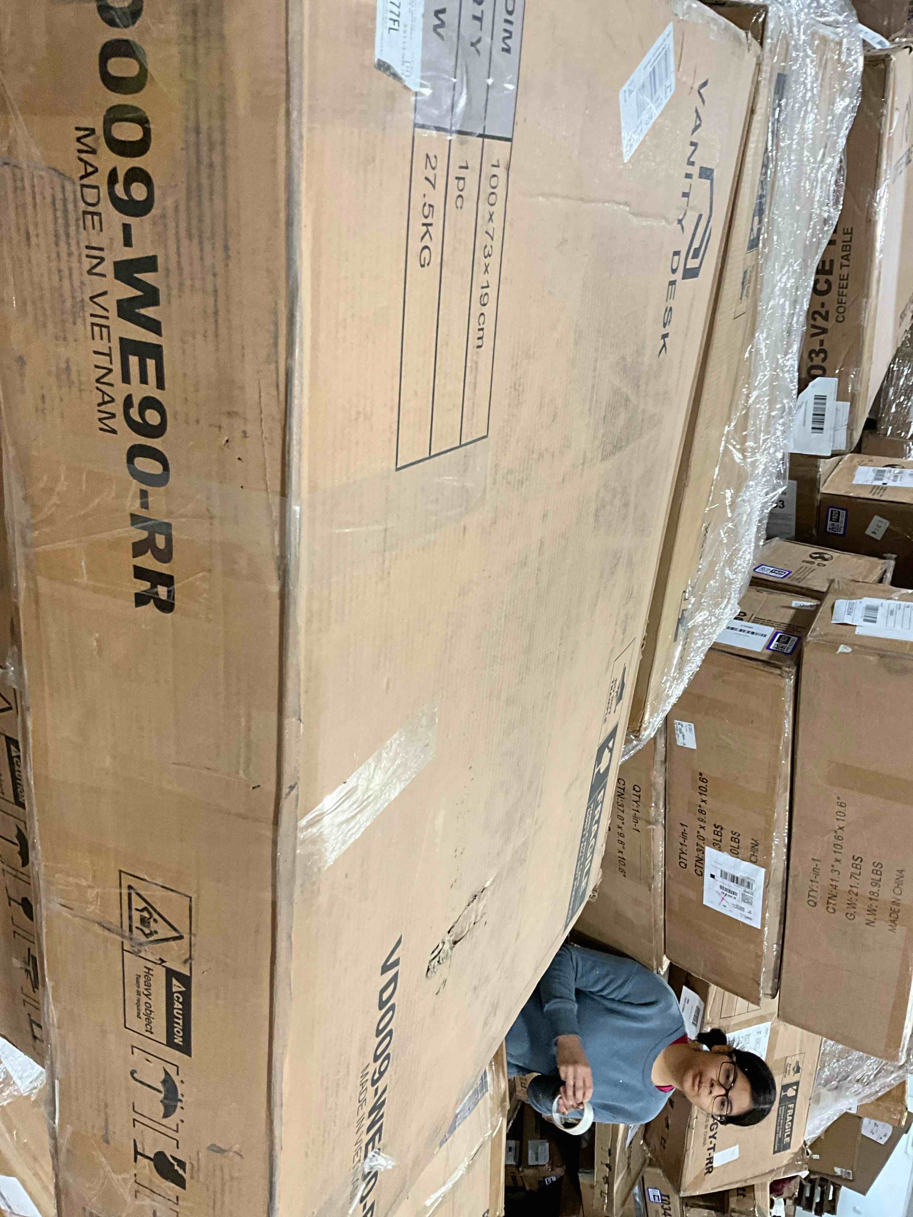 https://s3.amazonaws.com/lotting-images-prod/bidfta/TEA1862592_1740064823581.jpeg