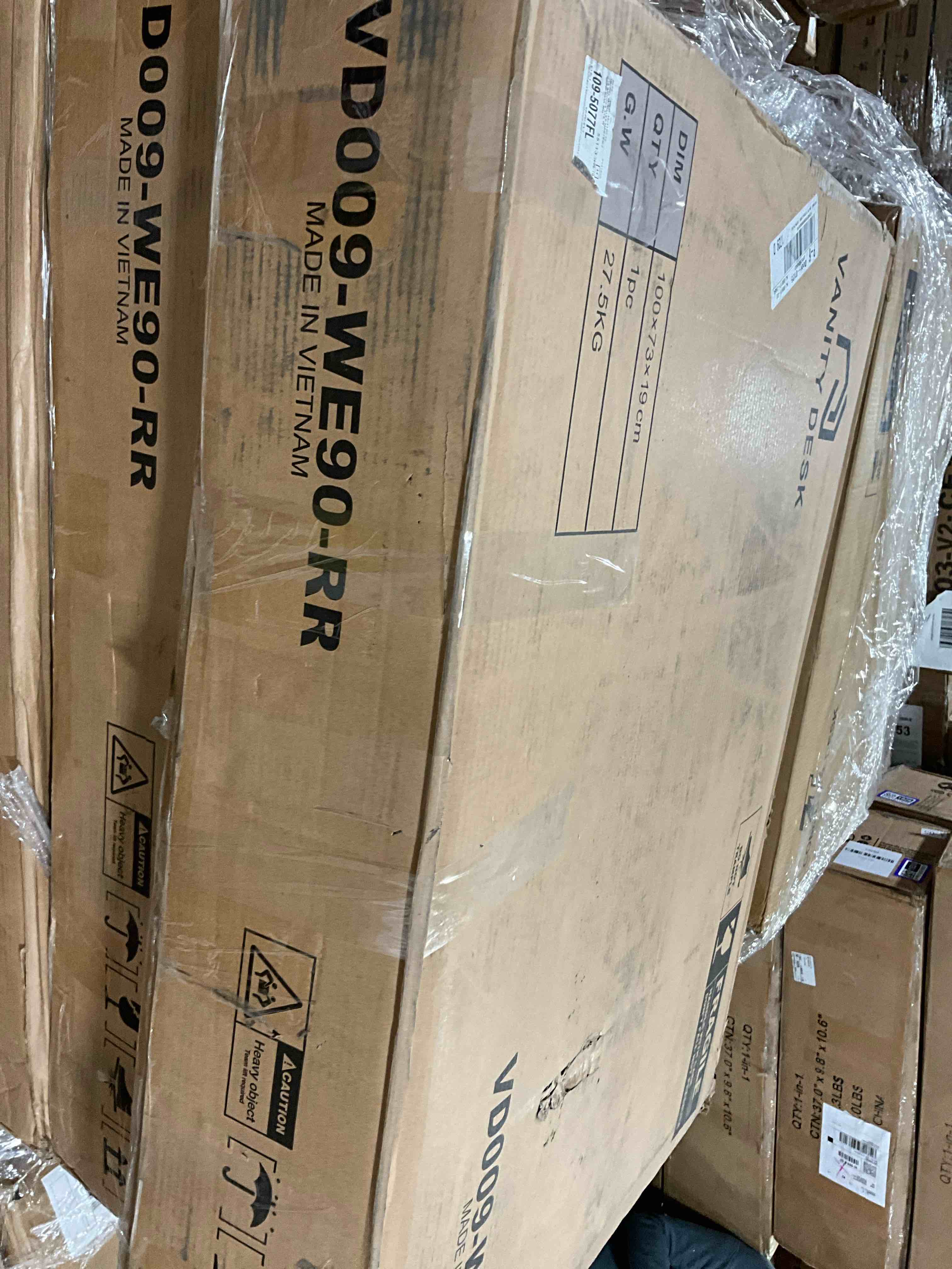 https://s3.amazonaws.com/lotting-images-prod/bidfta/TEA1862592_1740064826747.jpeg