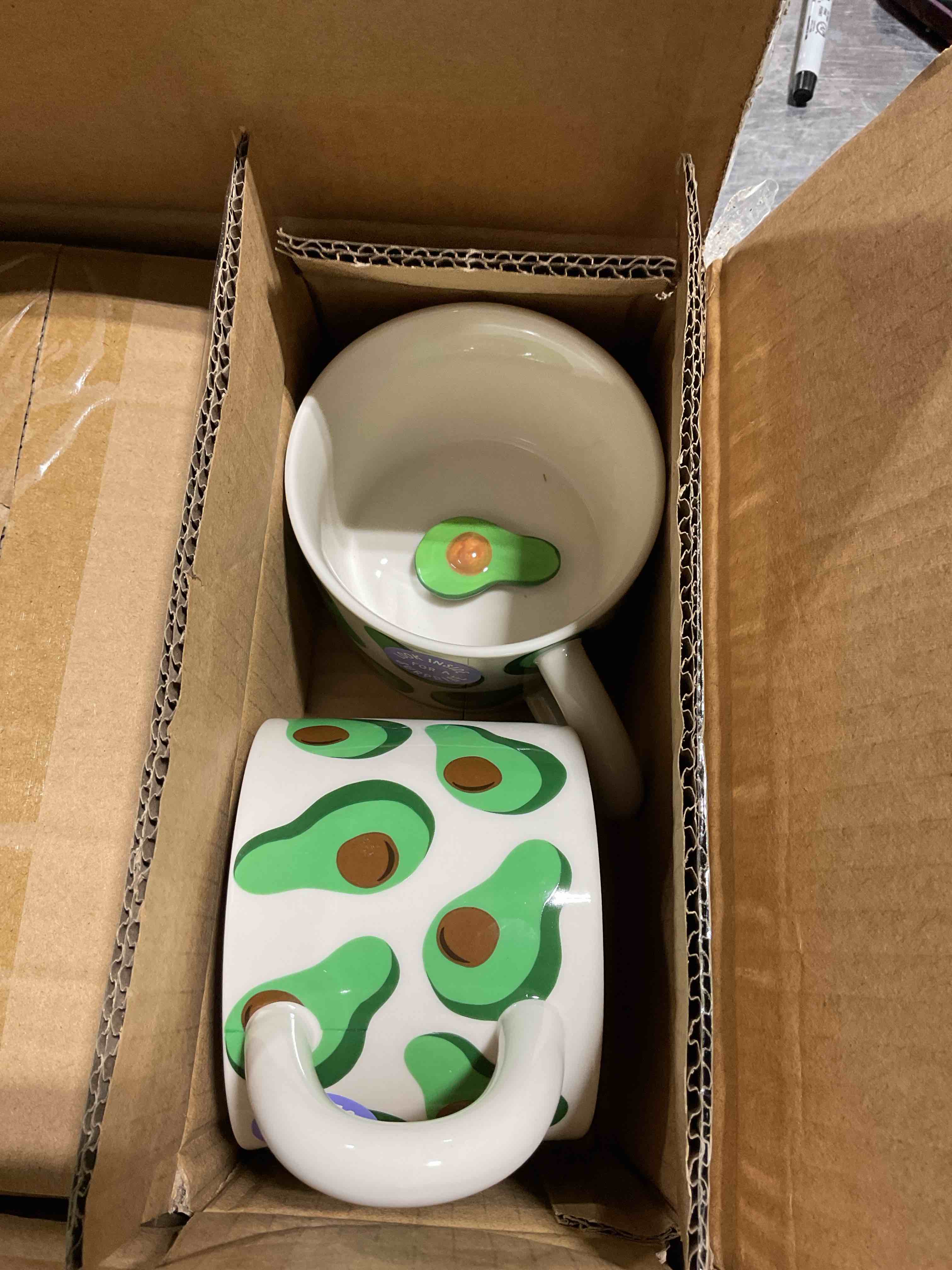 https://s3.amazonaws.com/lotting-images-prod/bidfta/TEA1863415_1752001437334.jpeg