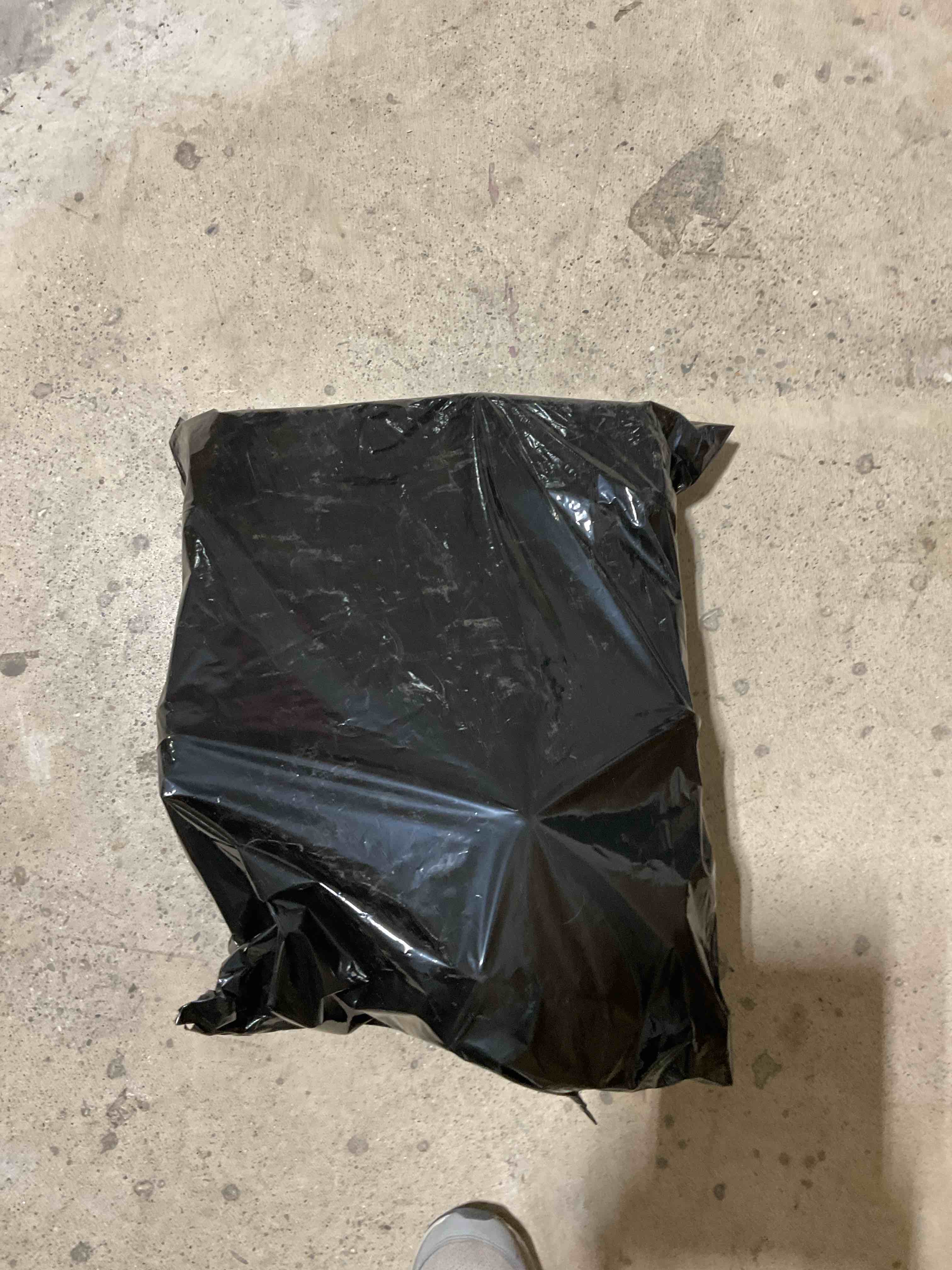 https://s3.amazonaws.com/lotting-images-prod/bidfta/TEA1863418_1752002650864.jpeg