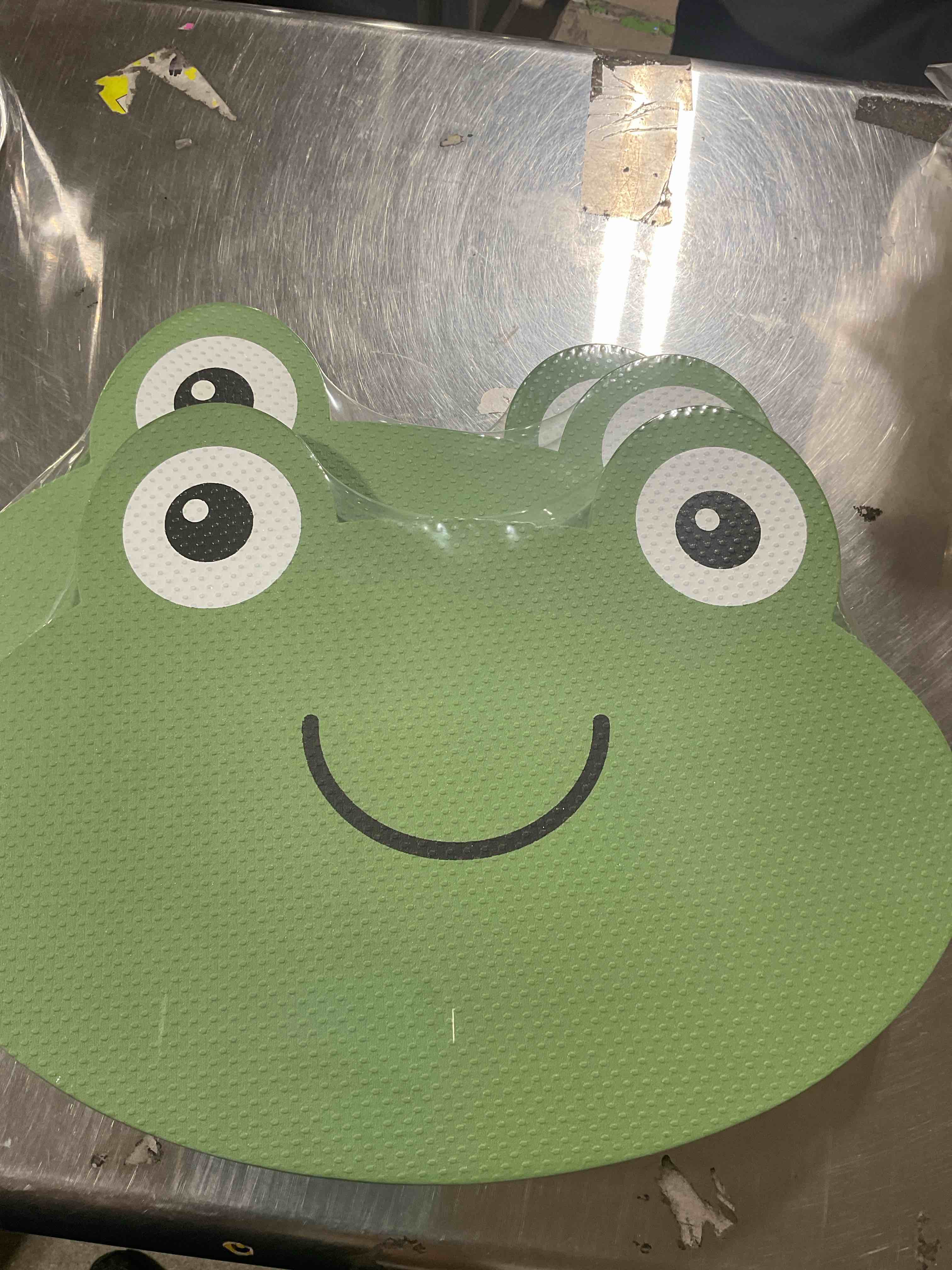 assorted Bath kneeler 