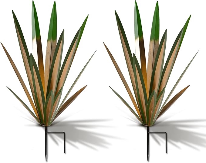 Homight Large Agave Sculpture Rustic Metal Agave Plant Outdoor Interior Decoration Outdoor Lawn Decoration Yard Wooden Posts Matching Garden Suitable for Patio