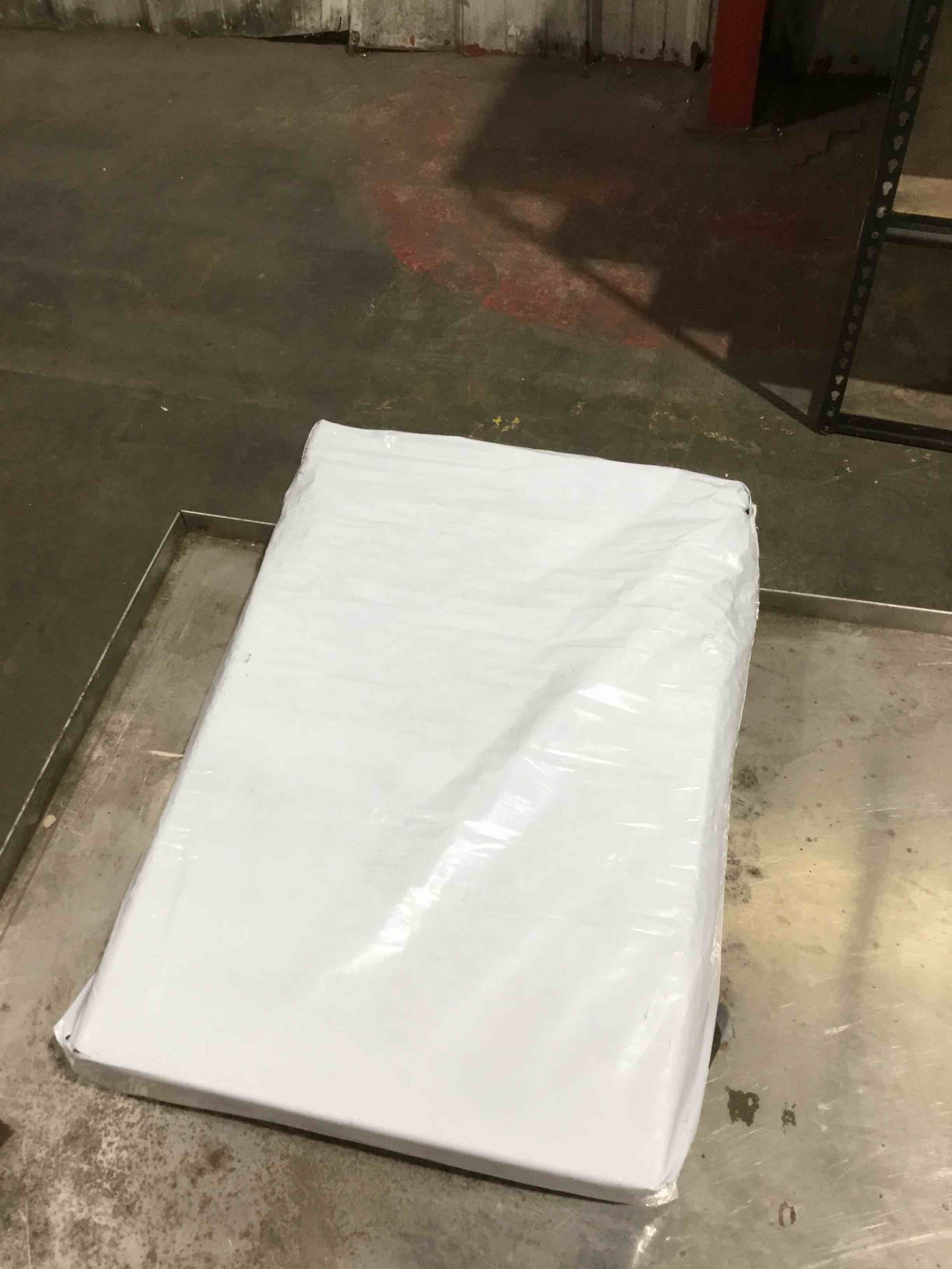 https://s3.amazonaws.com/lotting-images-prod/bidfta/TEA1867172_1738868066447.jpeg