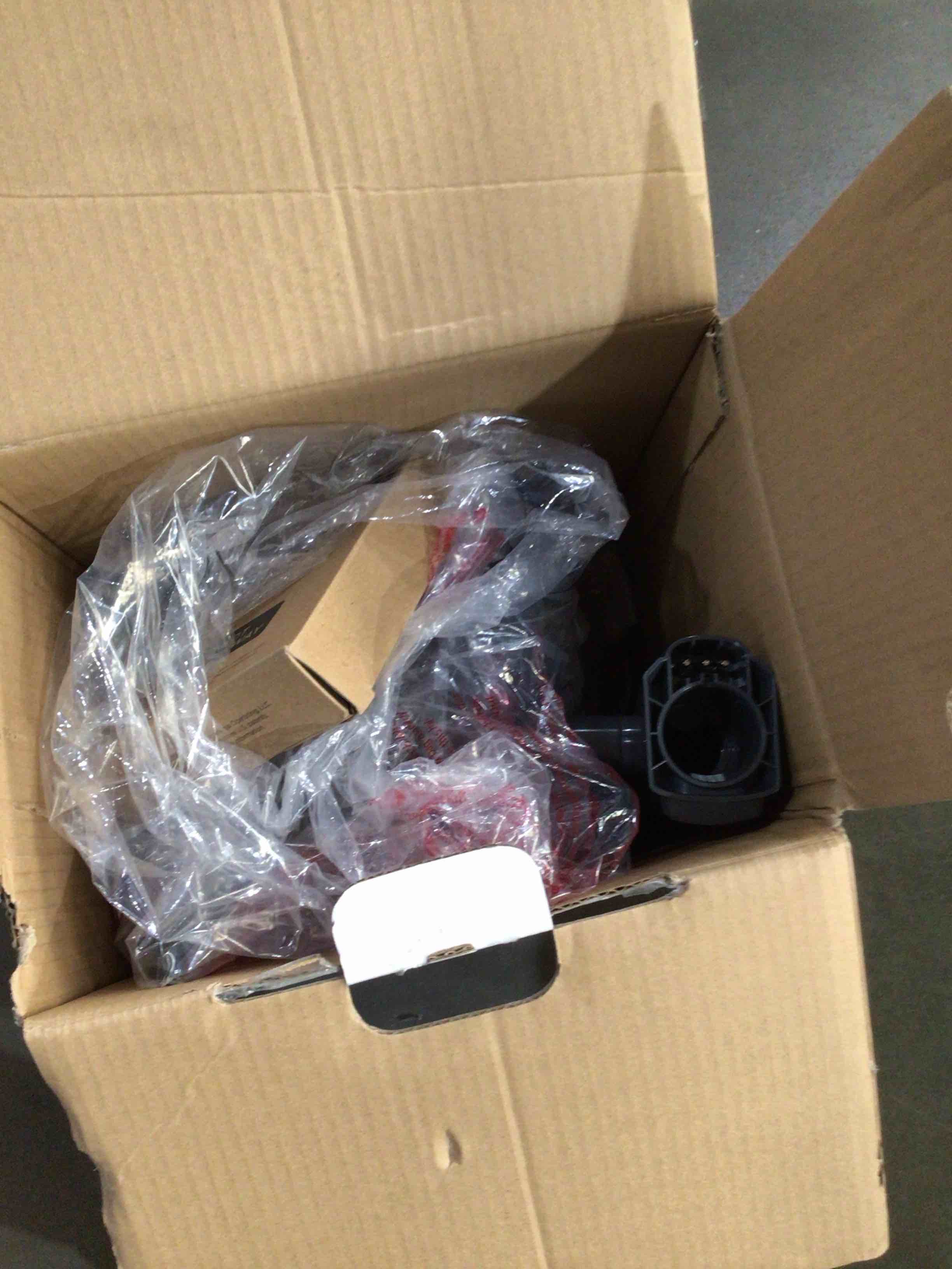 https://s3.amazonaws.com/lotting-images-prod/bidfta/TEA1868639_1741815255975.jpeg