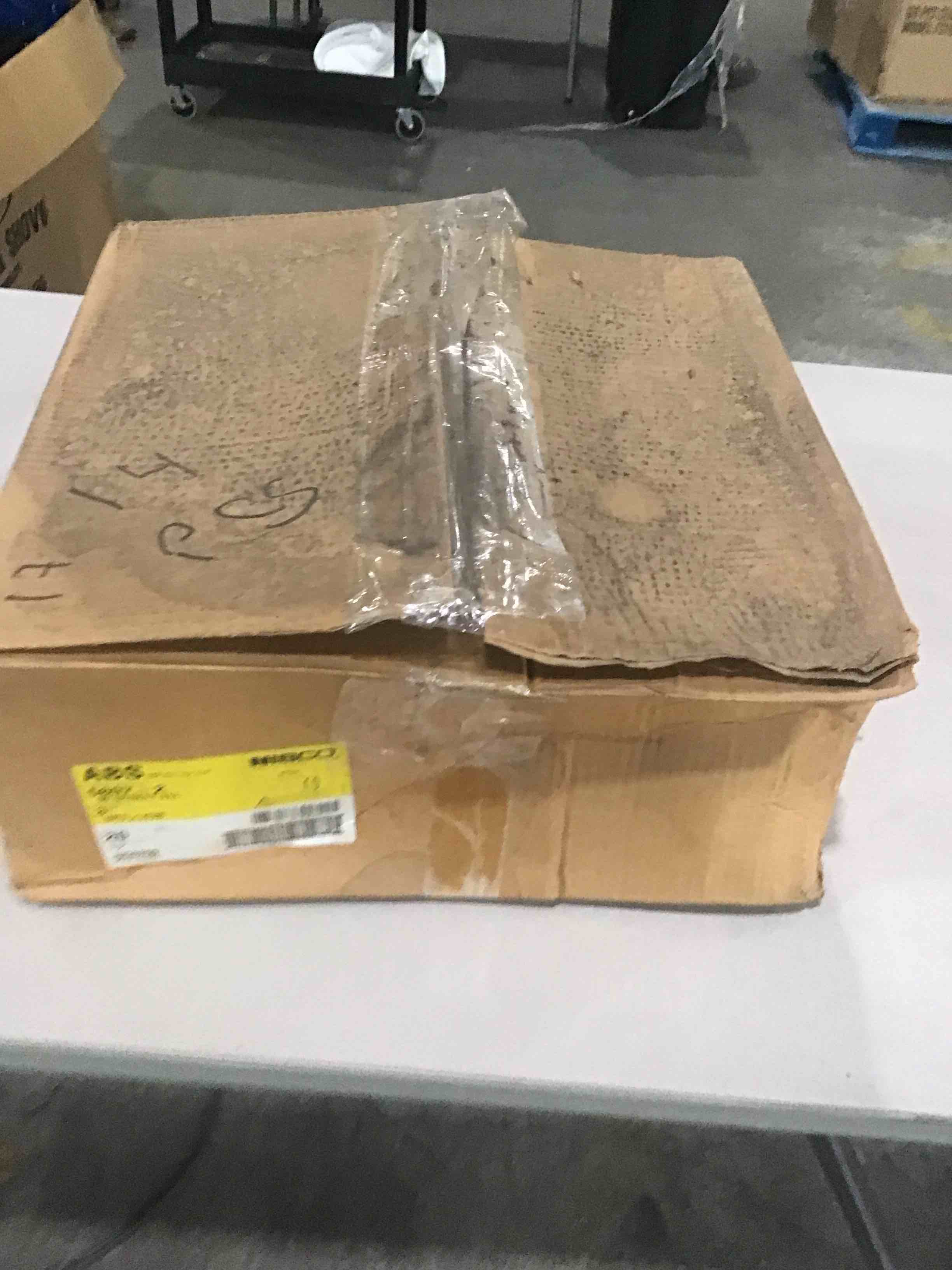 https://s3.amazonaws.com/lotting-images-prod/bidfta/TEA1870881_1736790814724.jpeg