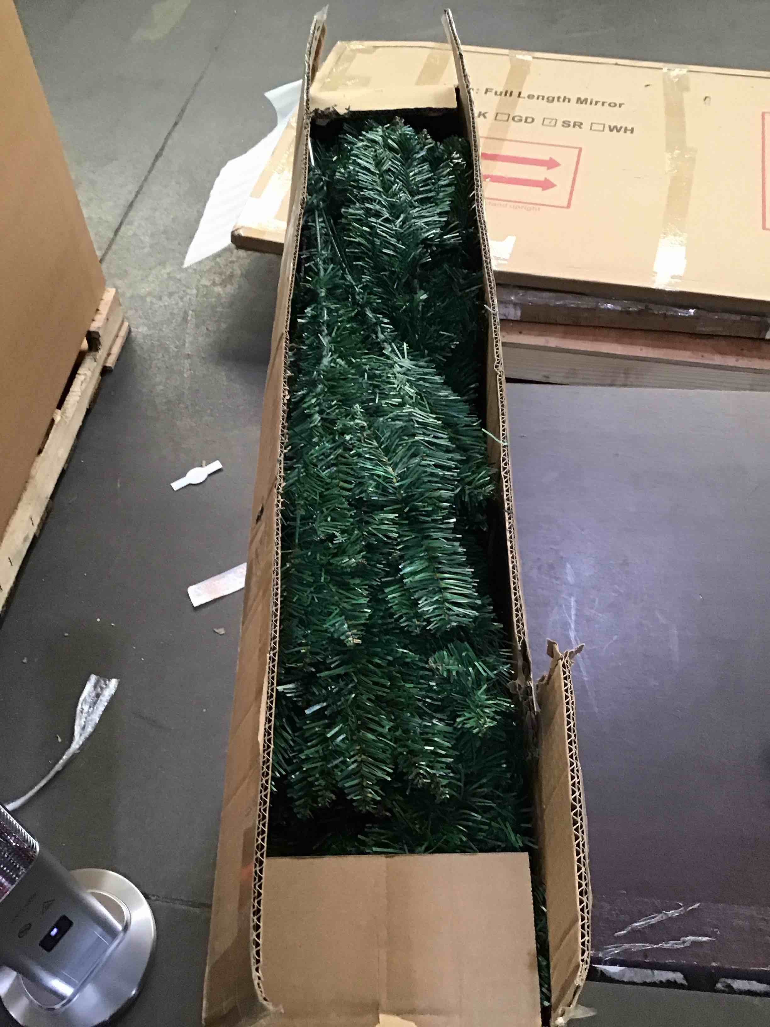 https://s3.amazonaws.com/lotting-images-prod/bidfta/TEA1872177_1737672215068.jpeg