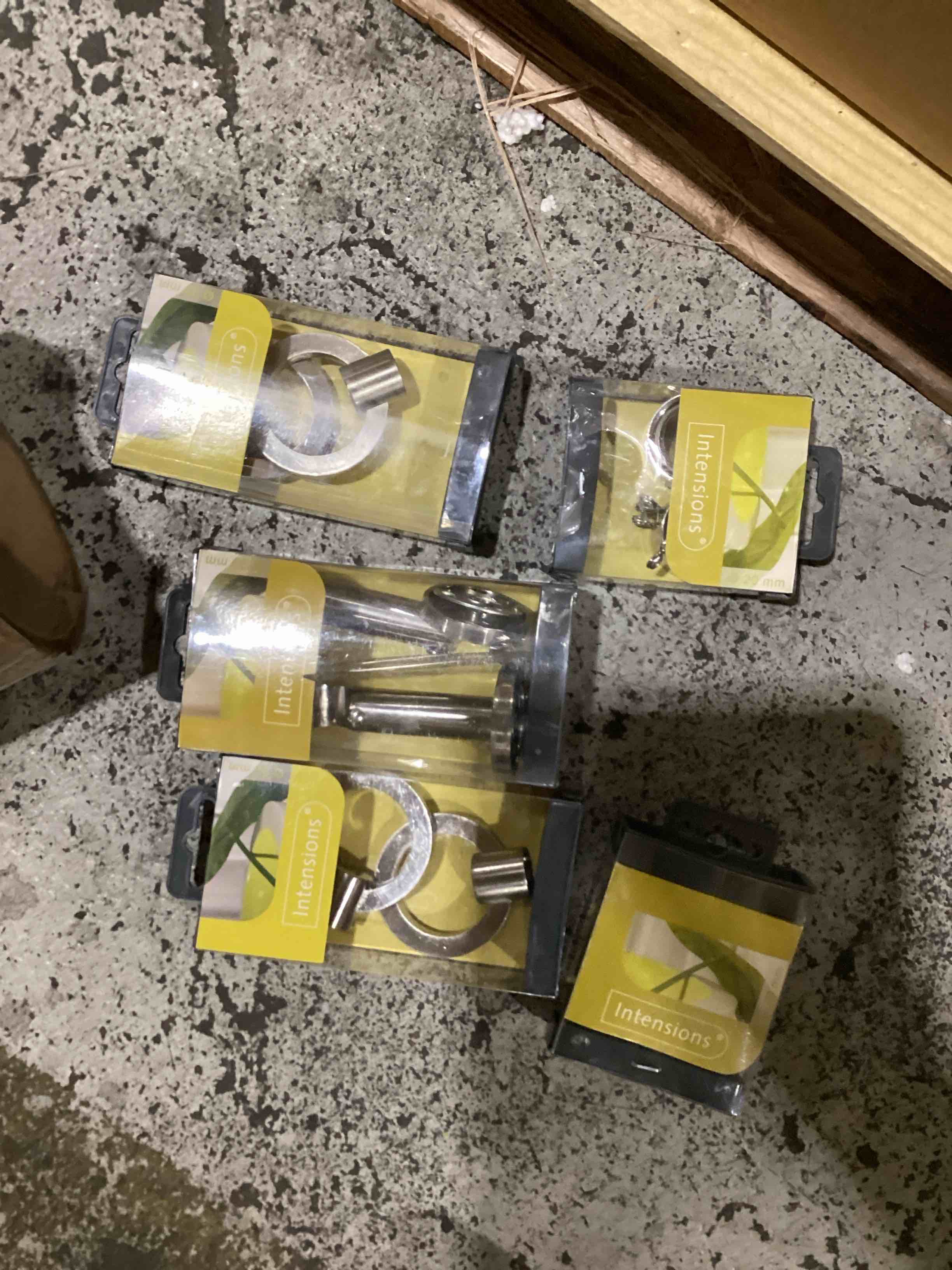 https://s3.amazonaws.com/lotting-images-prod/bidfta/TEA1877159_1752601440517.jpeg