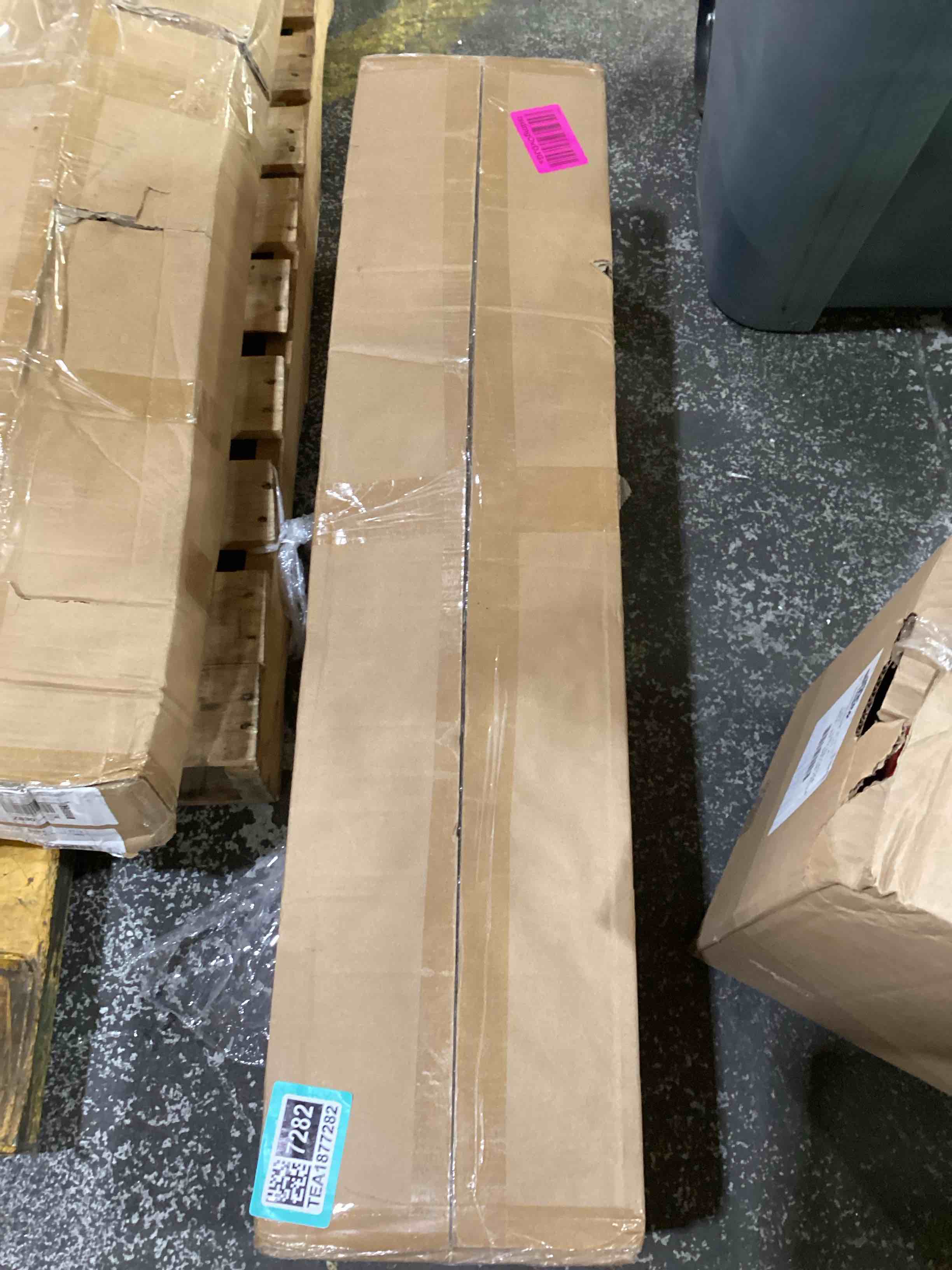 https://s3.amazonaws.com/lotting-images-prod/bidfta/TEA1877282_1752609963599.jpeg