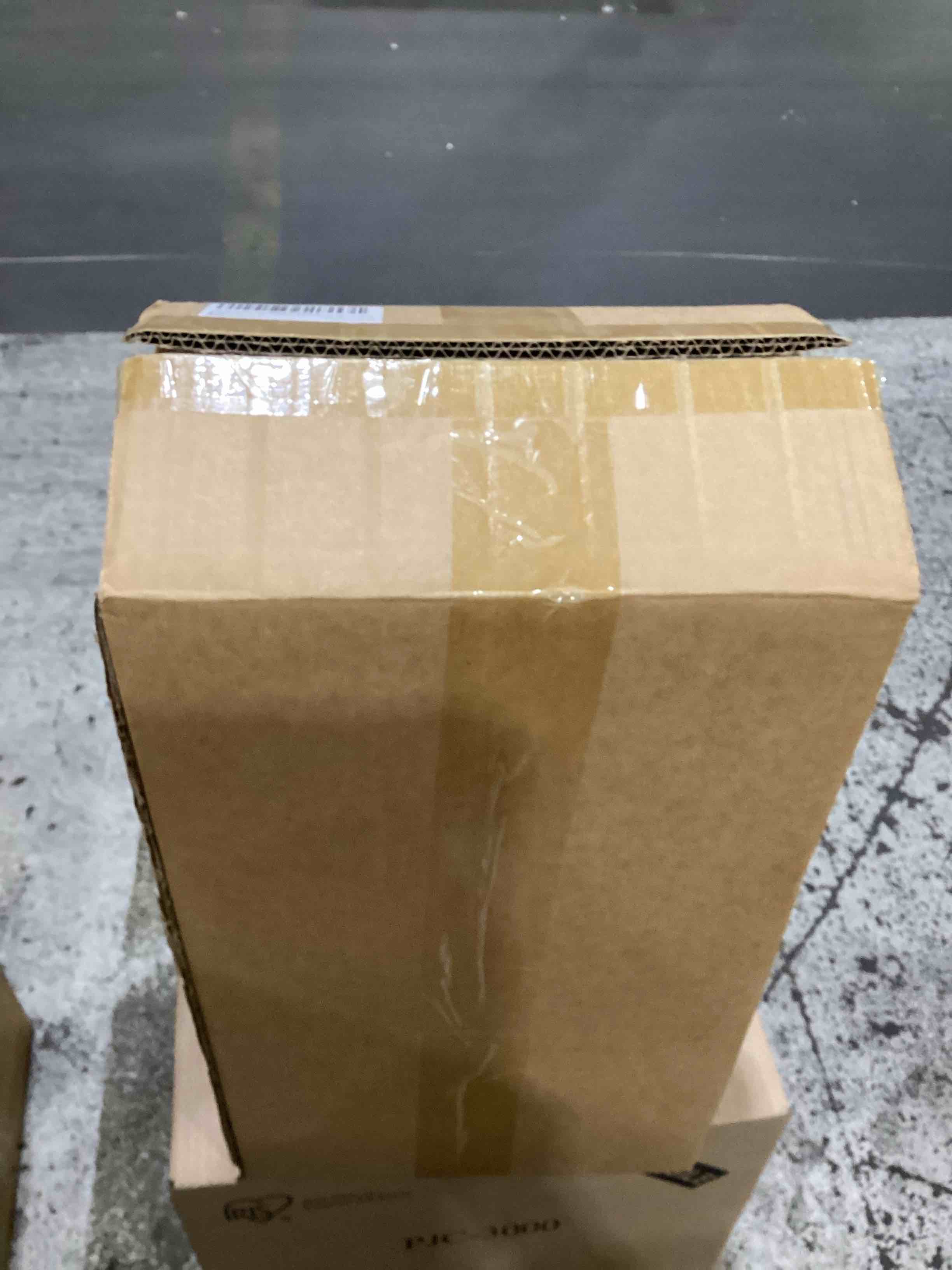 https://s3.amazonaws.com/lotting-images-prod/bidfta/TEA1877357_1752673035886.jpeg