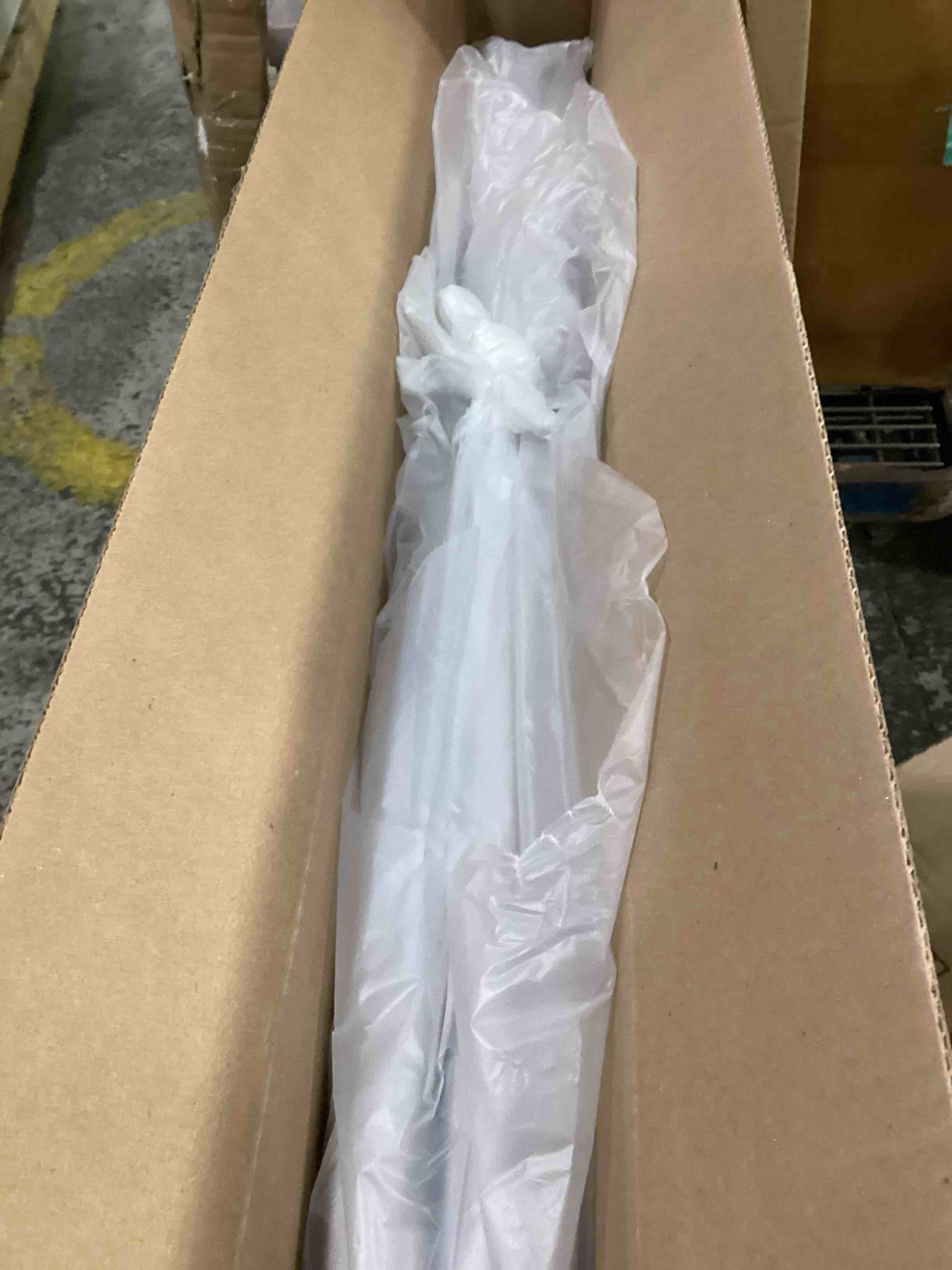 https://s3.amazonaws.com/lotting-images-prod/bidfta/TEA1877676_1752861939538.jpeg