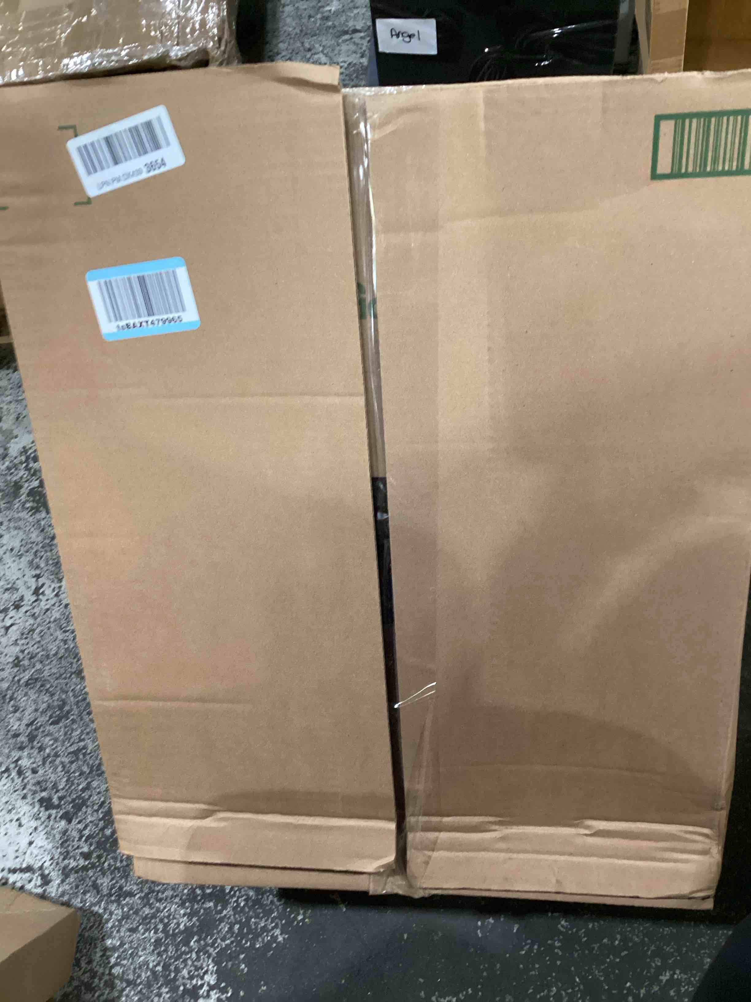 https://s3.amazonaws.com/lotting-images-prod/bidfta/TEA1877678_1752862430481.jpeg