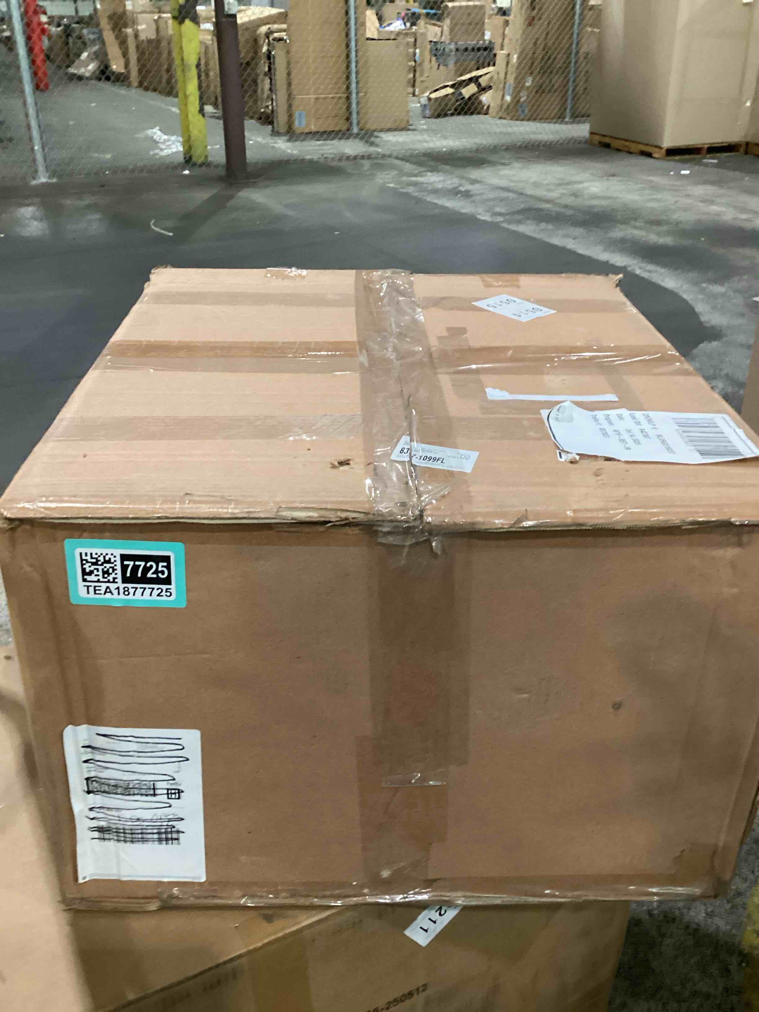 https://s3.amazonaws.com/lotting-images-prod/bidfta/TEA1877725_1753106607221.jpeg