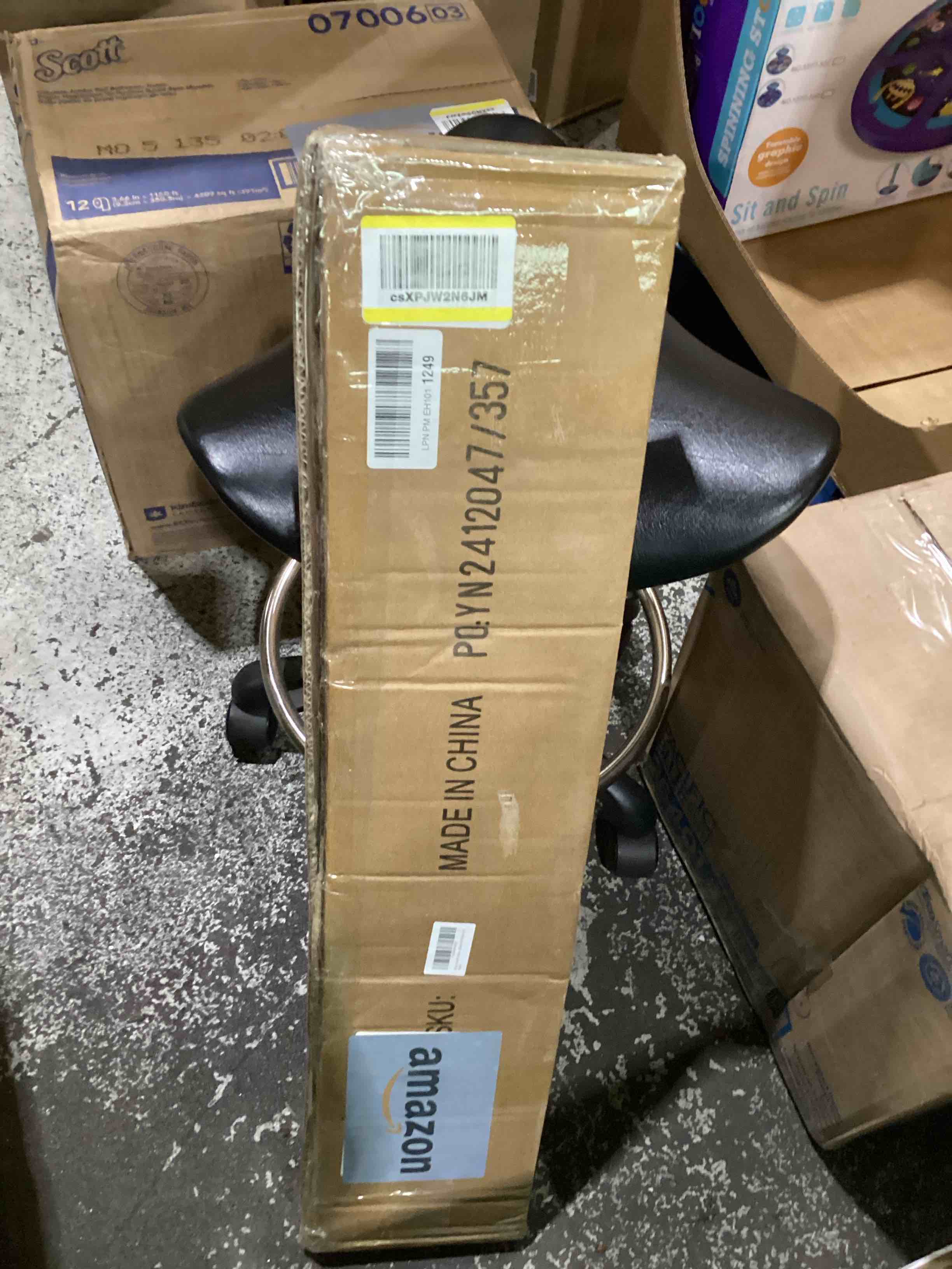 https://s3.amazonaws.com/lotting-images-prod/bidfta/TEA1877942_1753205075412.jpeg