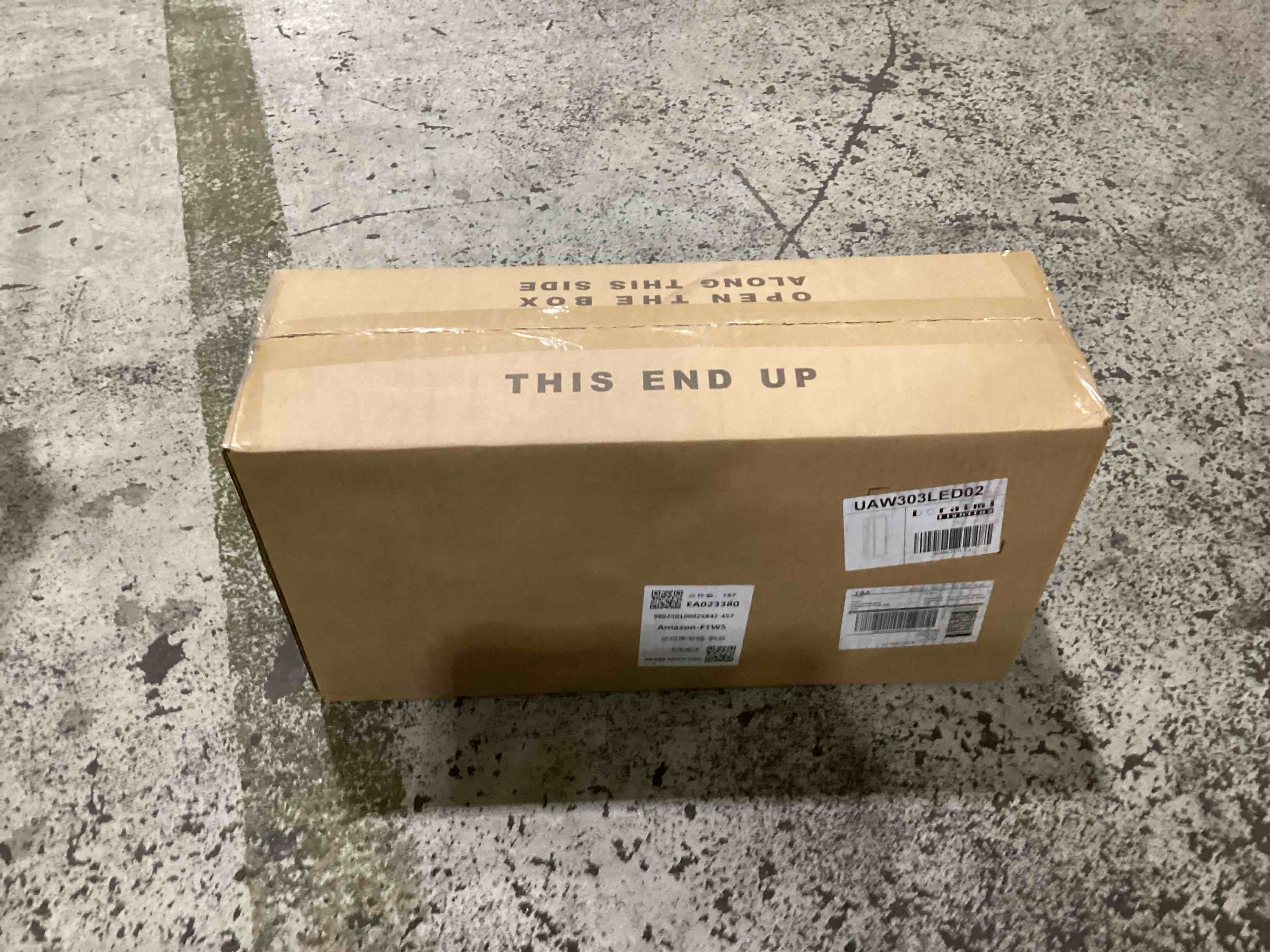 https://s3.amazonaws.com/lotting-images-prod/bidfta/TEA1878497_1753369903941.jpeg
