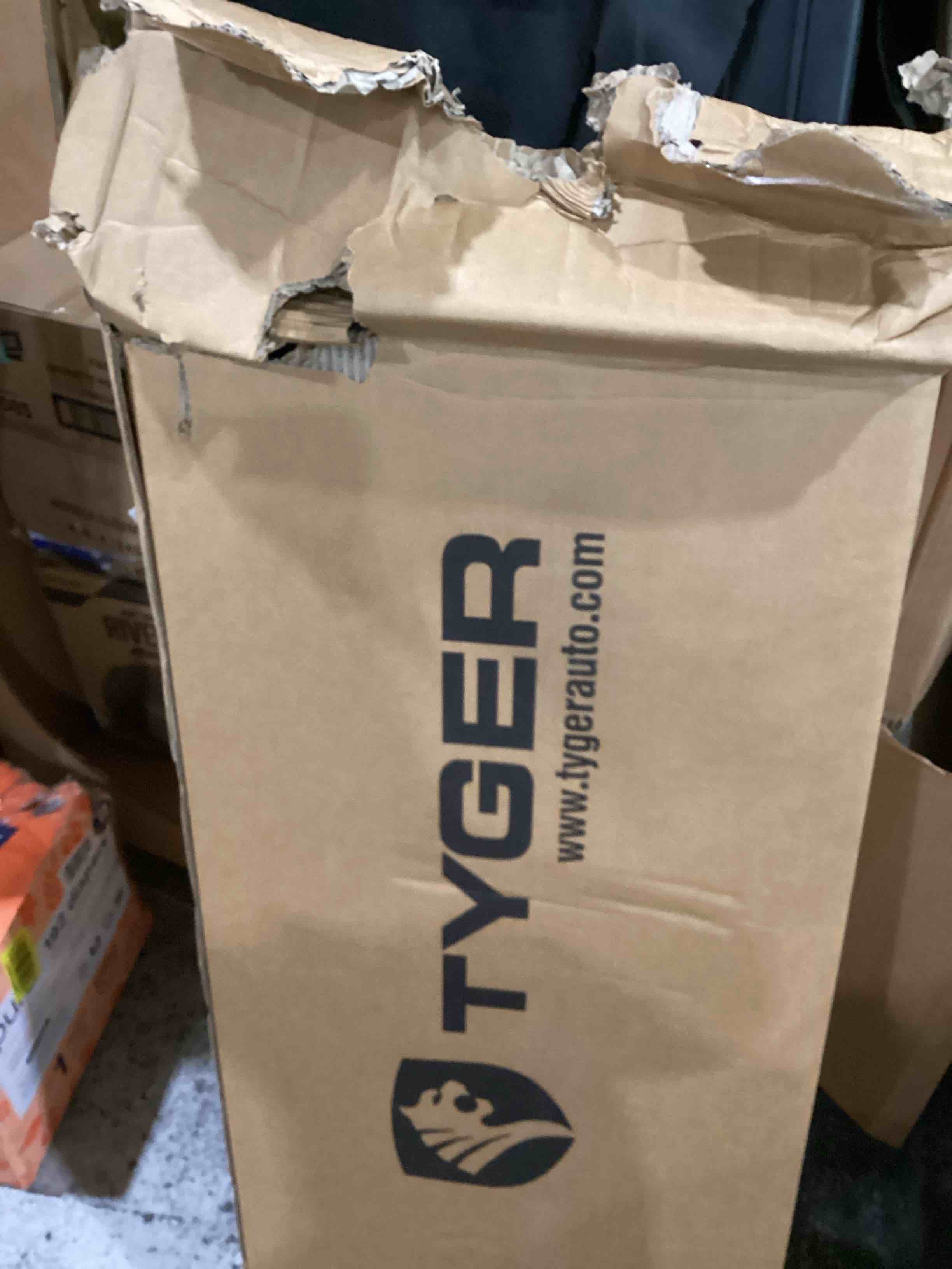 https://s3.amazonaws.com/lotting-images-prod/bidfta/TEA1878510_1753373996854.jpeg