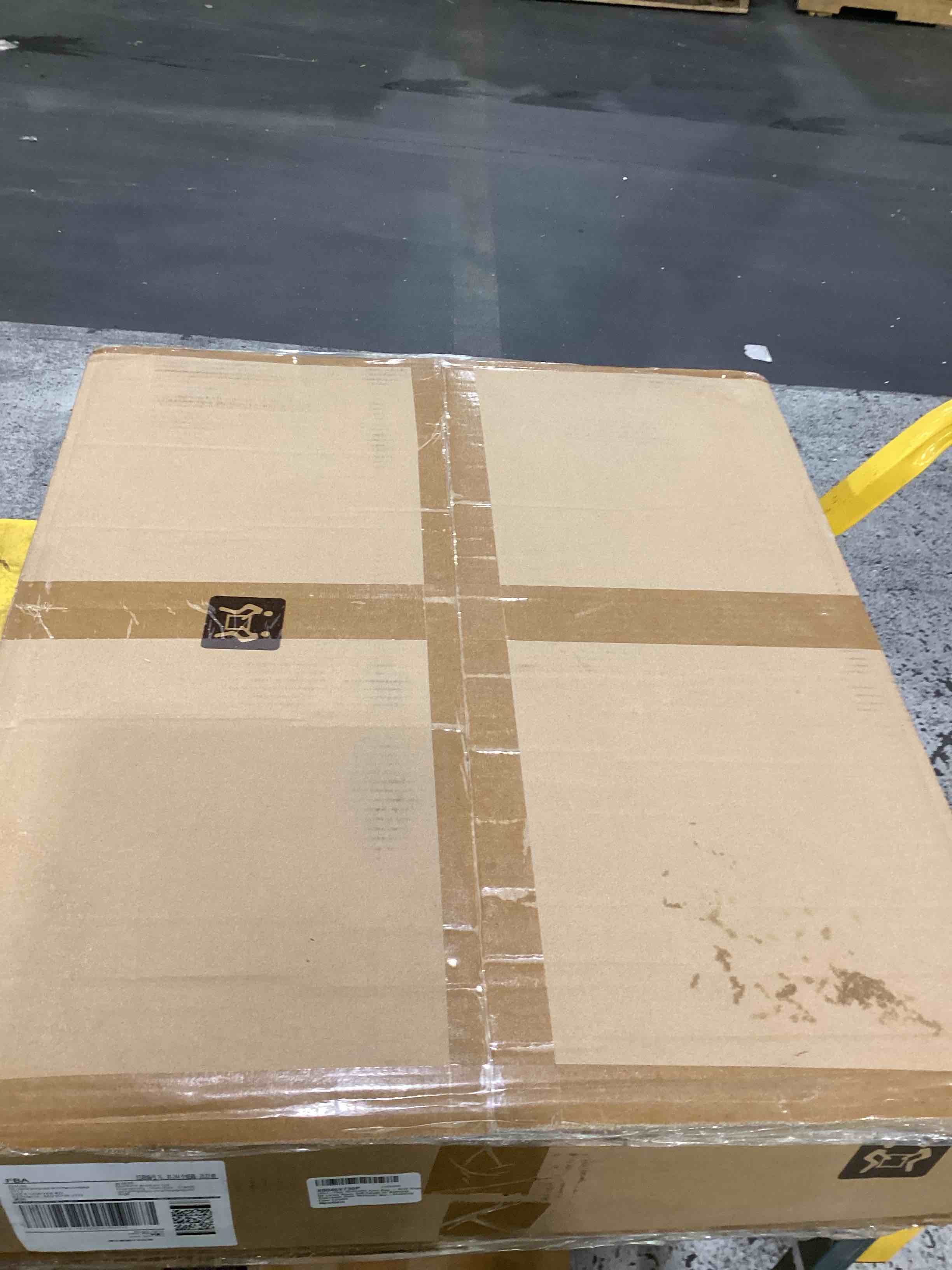 https://s3.amazonaws.com/lotting-images-prod/bidfta/TEA1878583_1753467384816.jpeg
