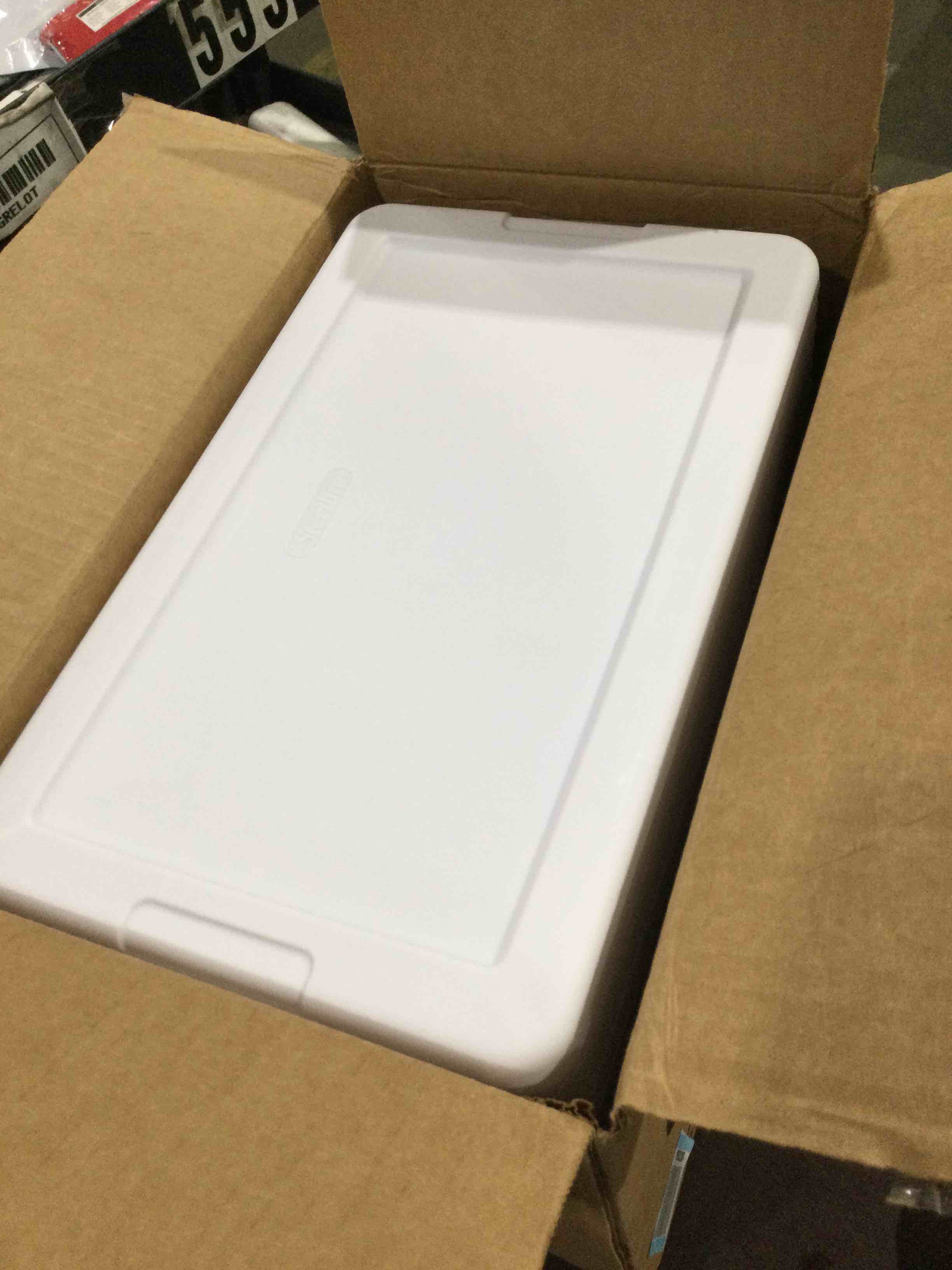 DAMAGED 12 pc 6 qt. storage box