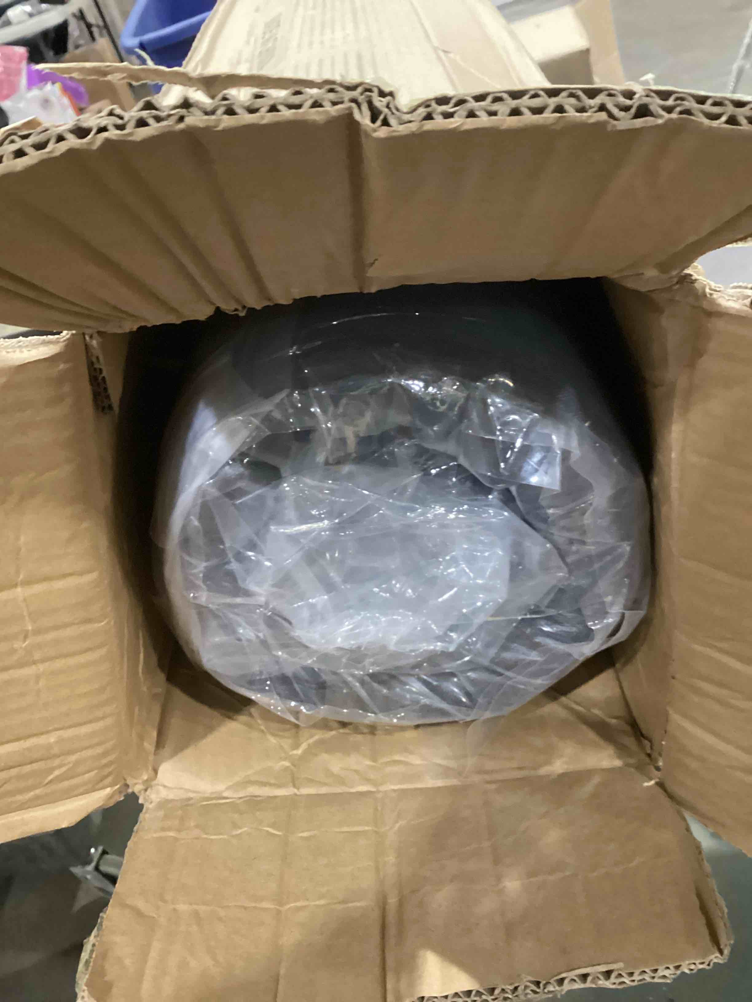 https://s3.amazonaws.com/lotting-images-prod/bidfta/TEA1879174_1744044604006.jpeg