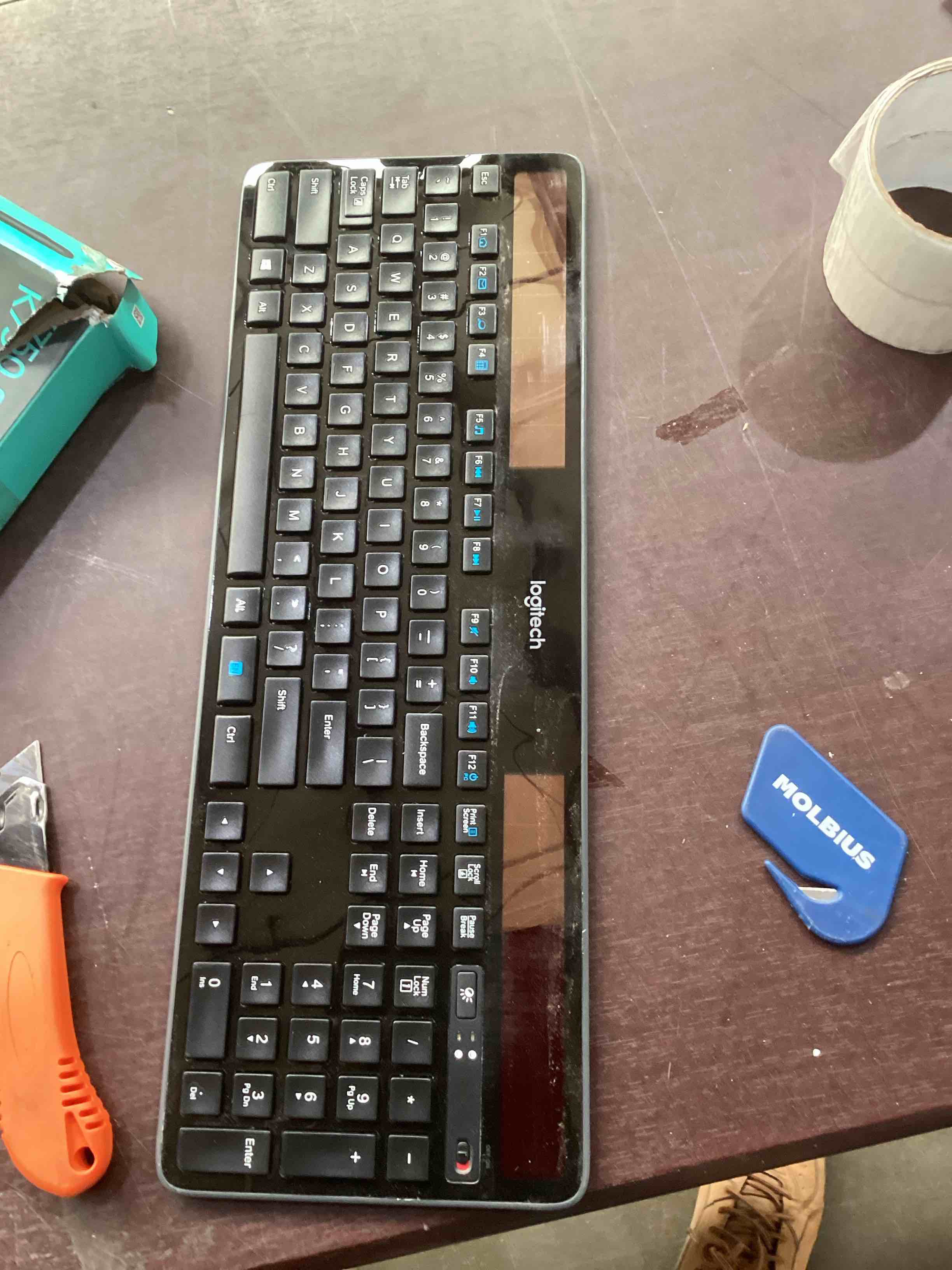 https://s3.amazonaws.com/lotting-images-prod/bidfta/TEA1879362_1744319946887.jpeg