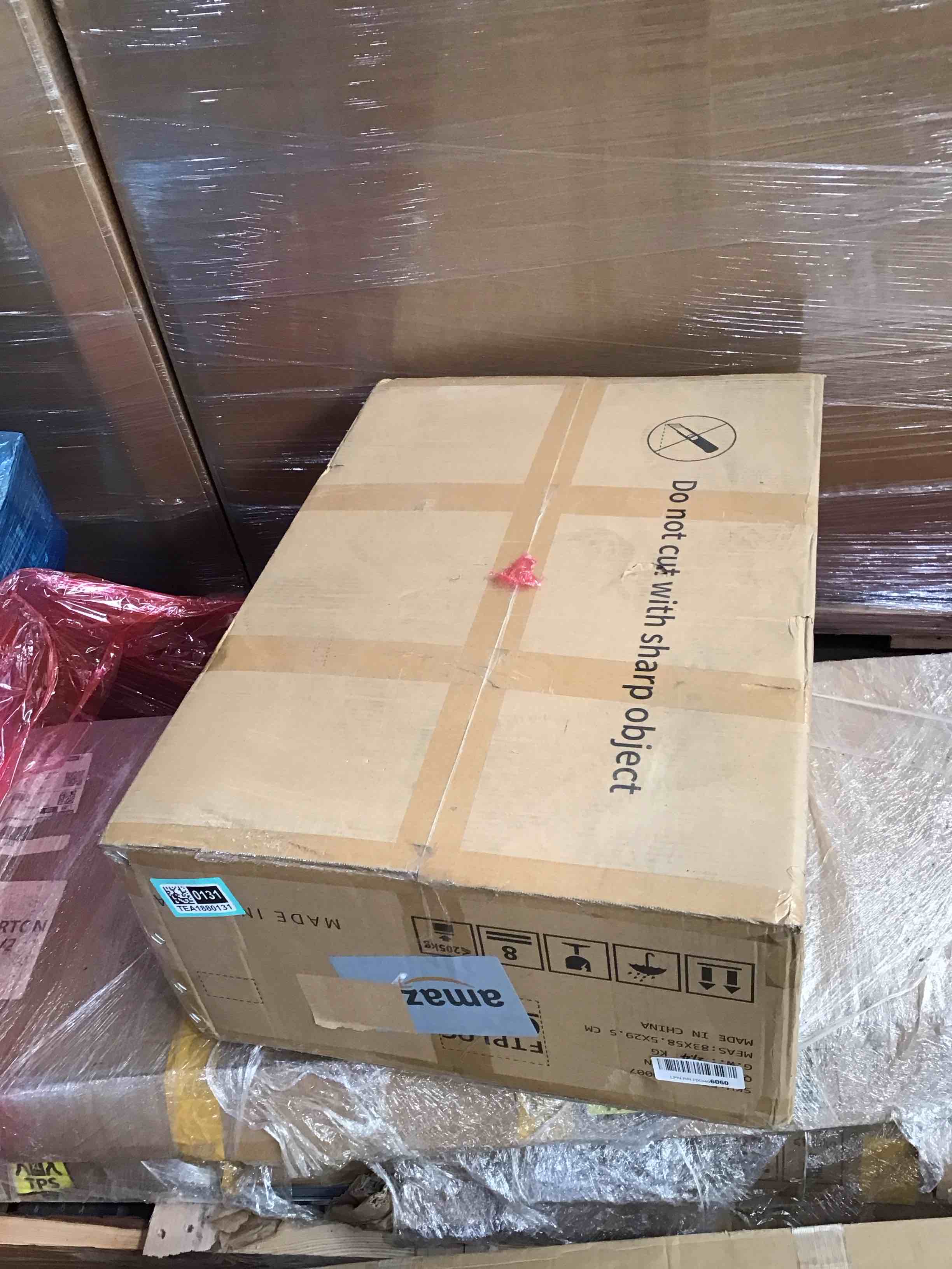 https://s3.amazonaws.com/lotting-images-prod/bidfta/TEA1880131_1745614254151.jpeg