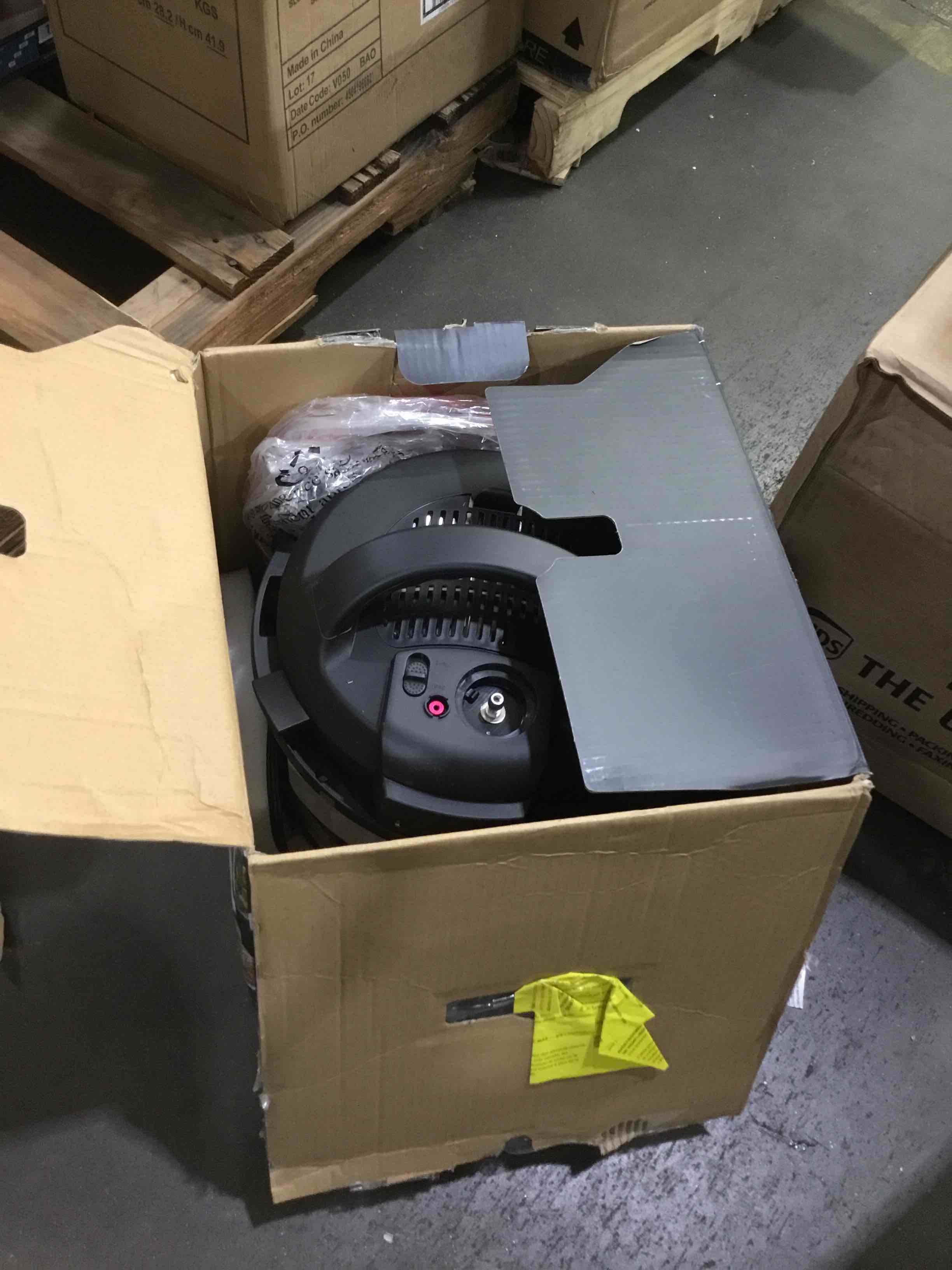 https://s3.amazonaws.com/lotting-images-prod/bidfta/TEA1880407_1746208426941.jpeg