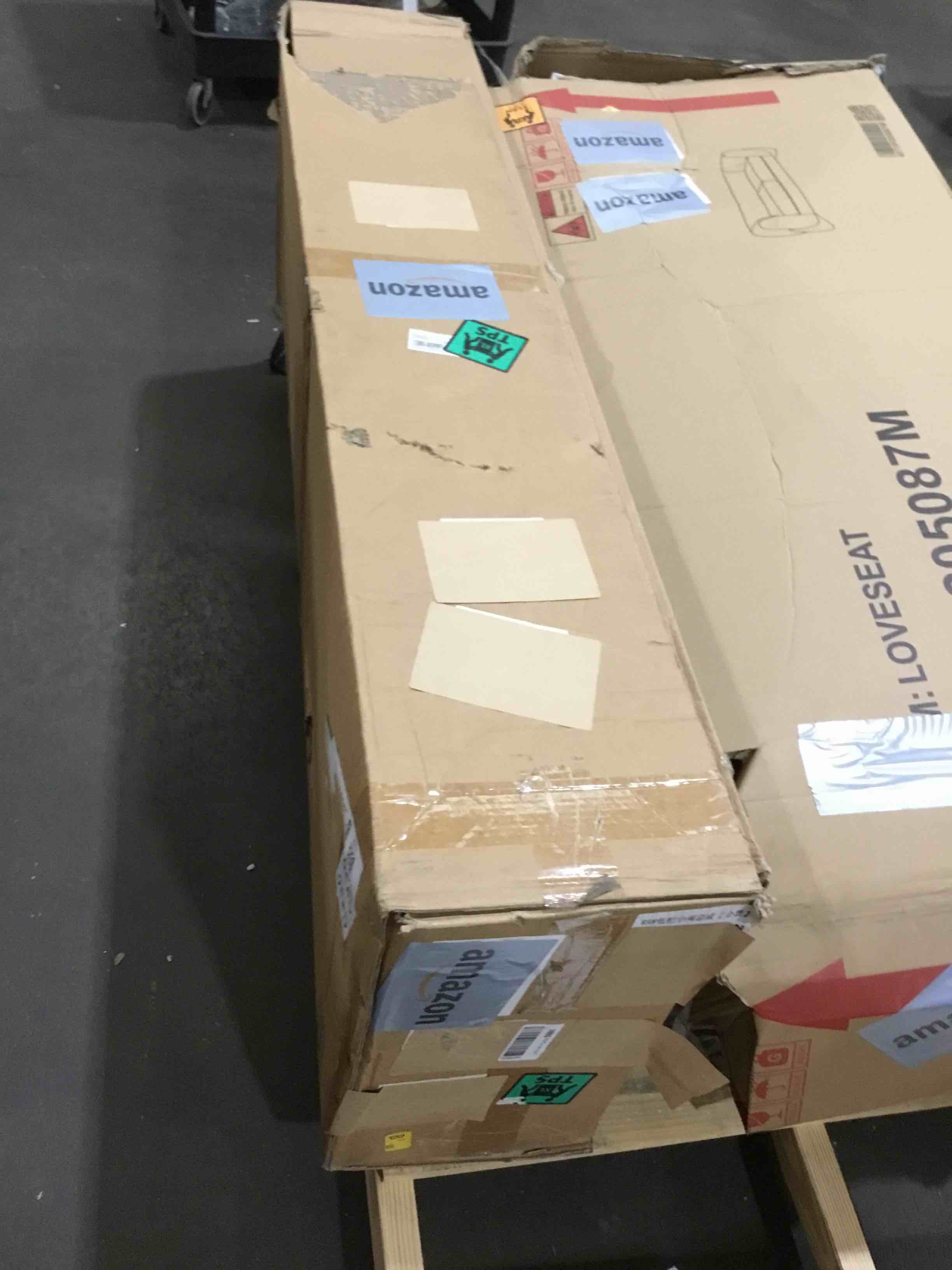 https://s3.amazonaws.com/lotting-images-prod/bidfta/TEA1880577_1746566028638.jpeg