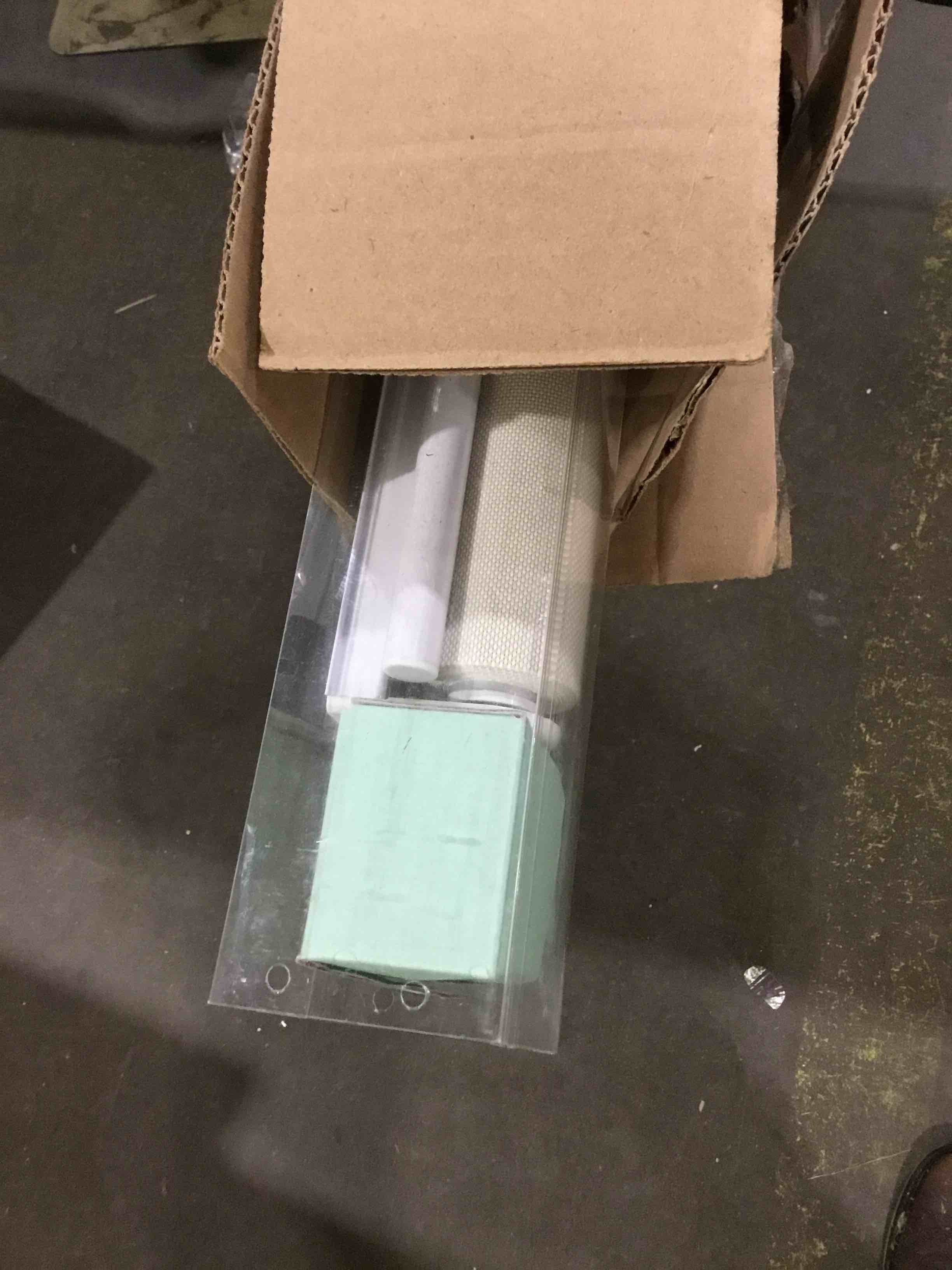 https://s3.amazonaws.com/lotting-images-prod/bidfta/TEA1880580_1746631218005.jpeg