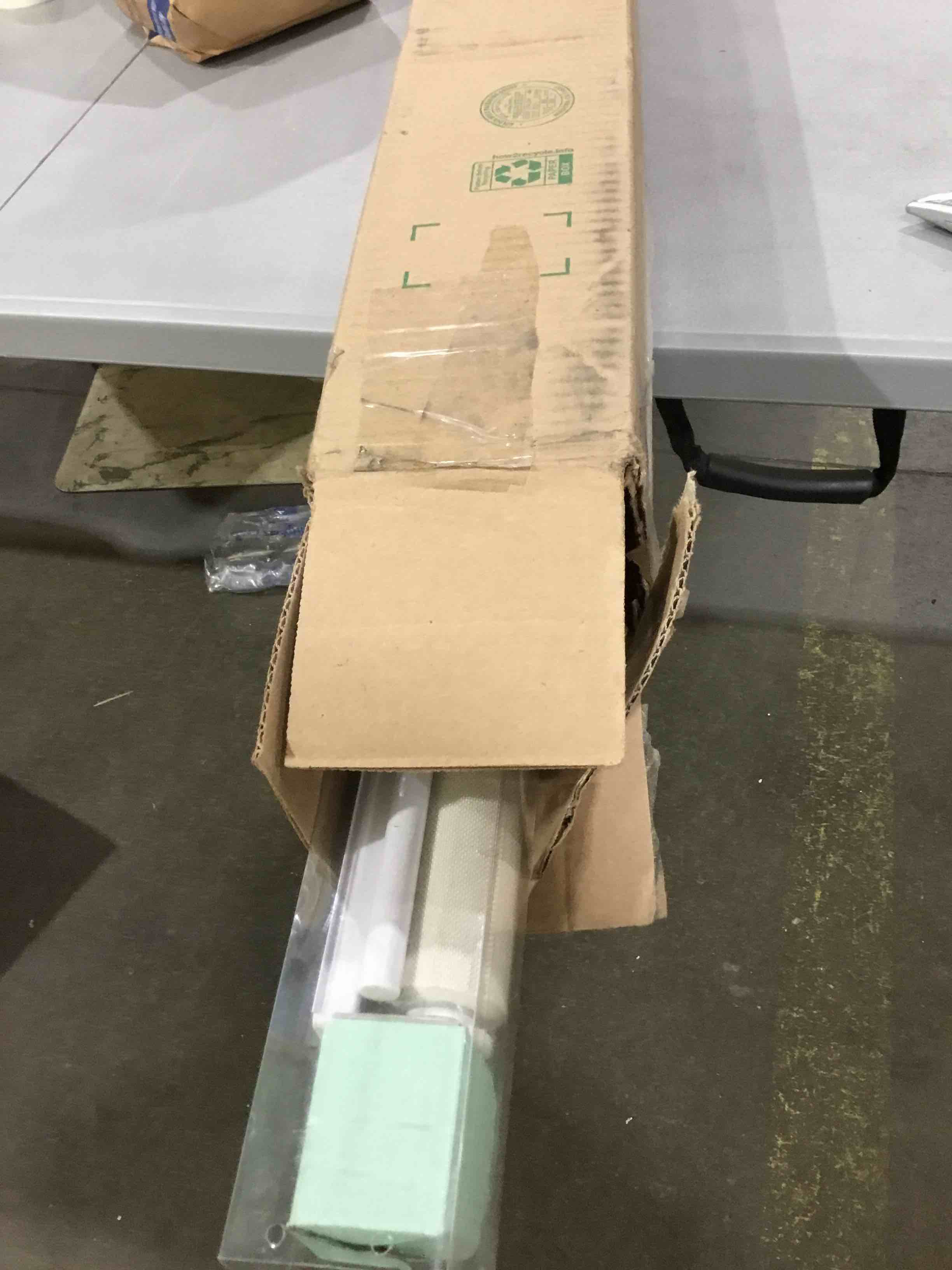 https://s3.amazonaws.com/lotting-images-prod/bidfta/TEA1880580_1746631220683.jpeg