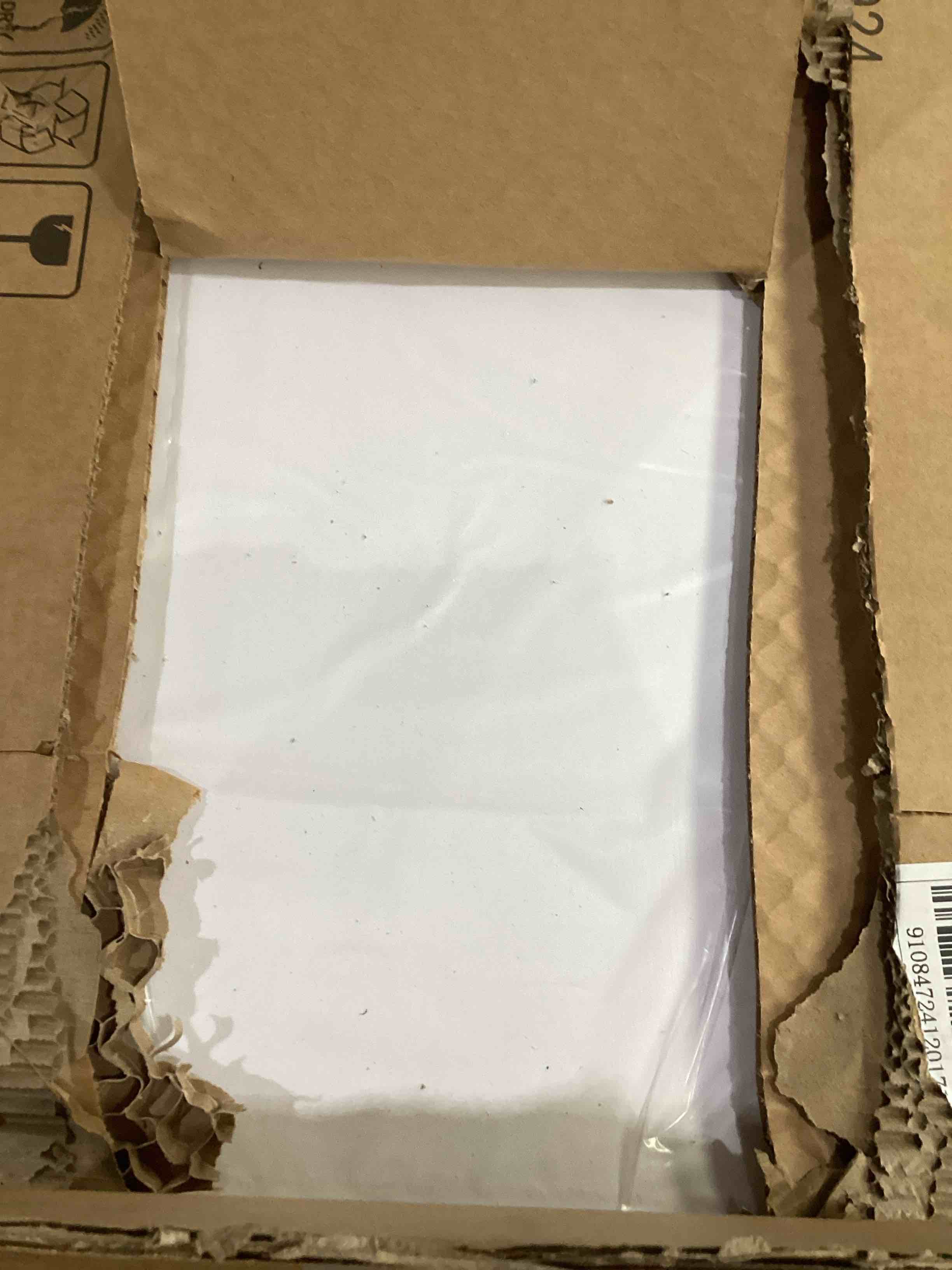 https://s3.amazonaws.com/lotting-images-prod/bidfta/TEA1880676_1746655162658.jpeg