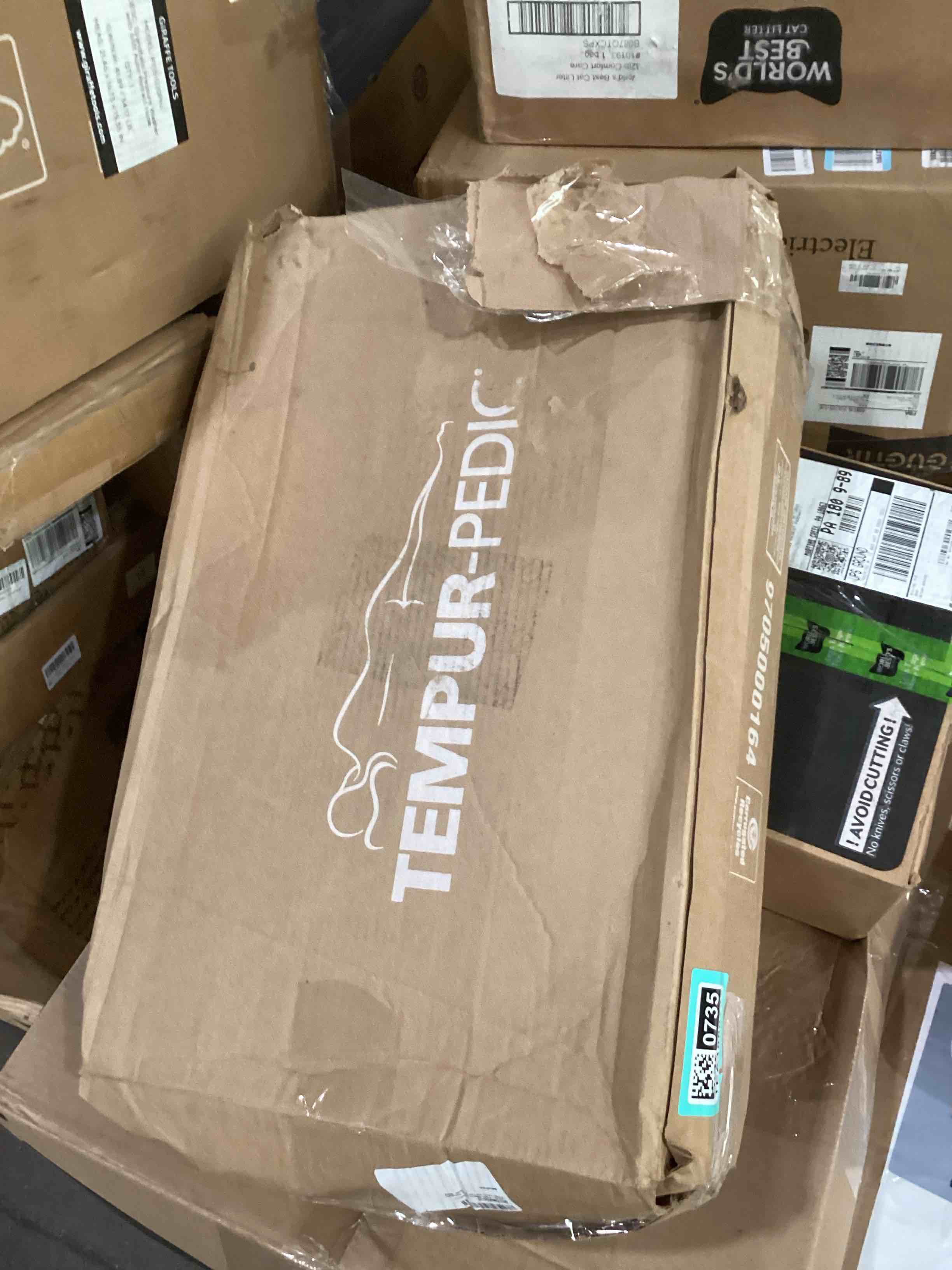 https://s3.amazonaws.com/lotting-images-prod/bidfta/TEA1880735_1746811020443.jpeg