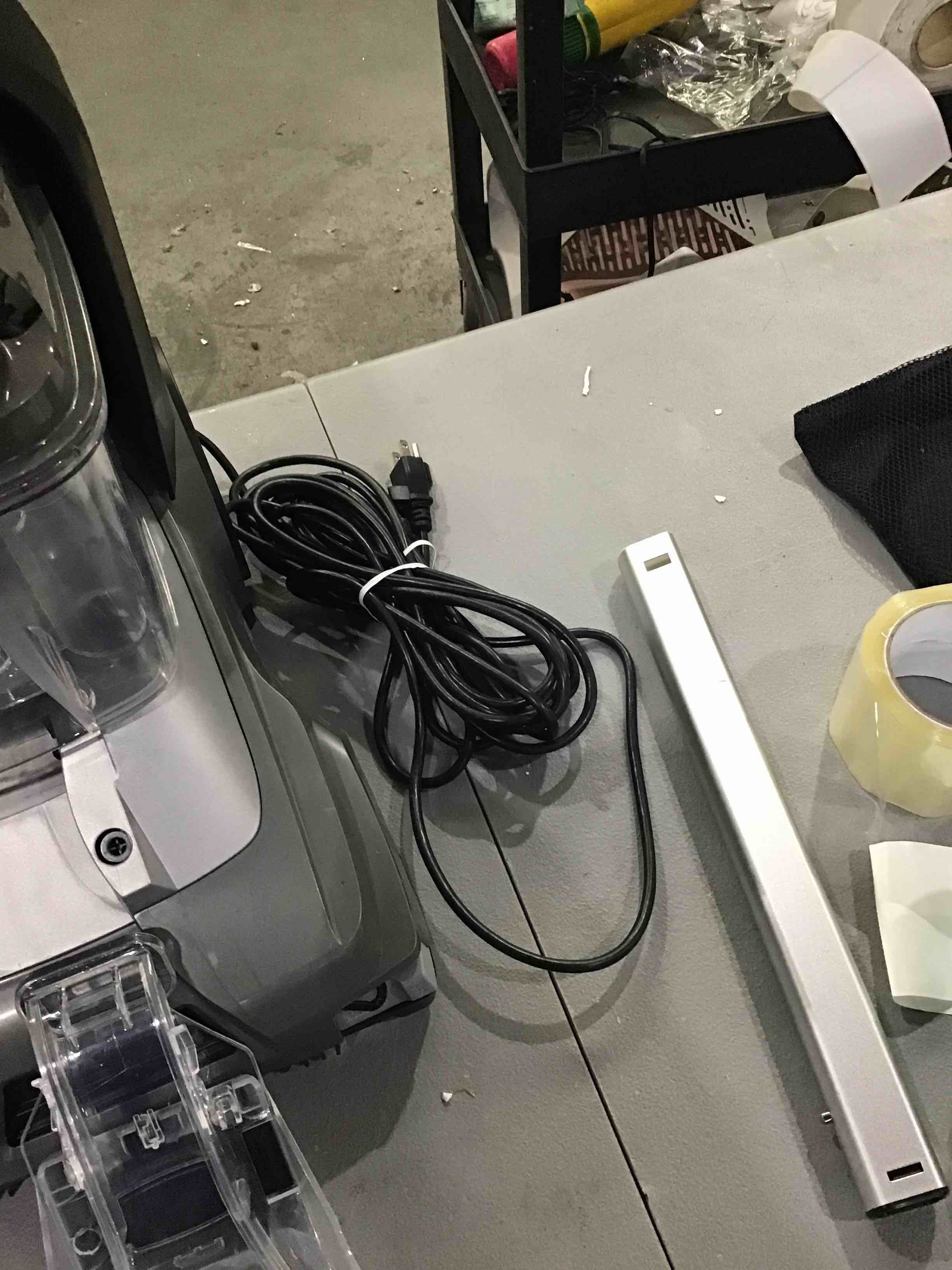 https://s3.amazonaws.com/lotting-images-prod/bidfta/TEA1881095_1748448806042.jpeg