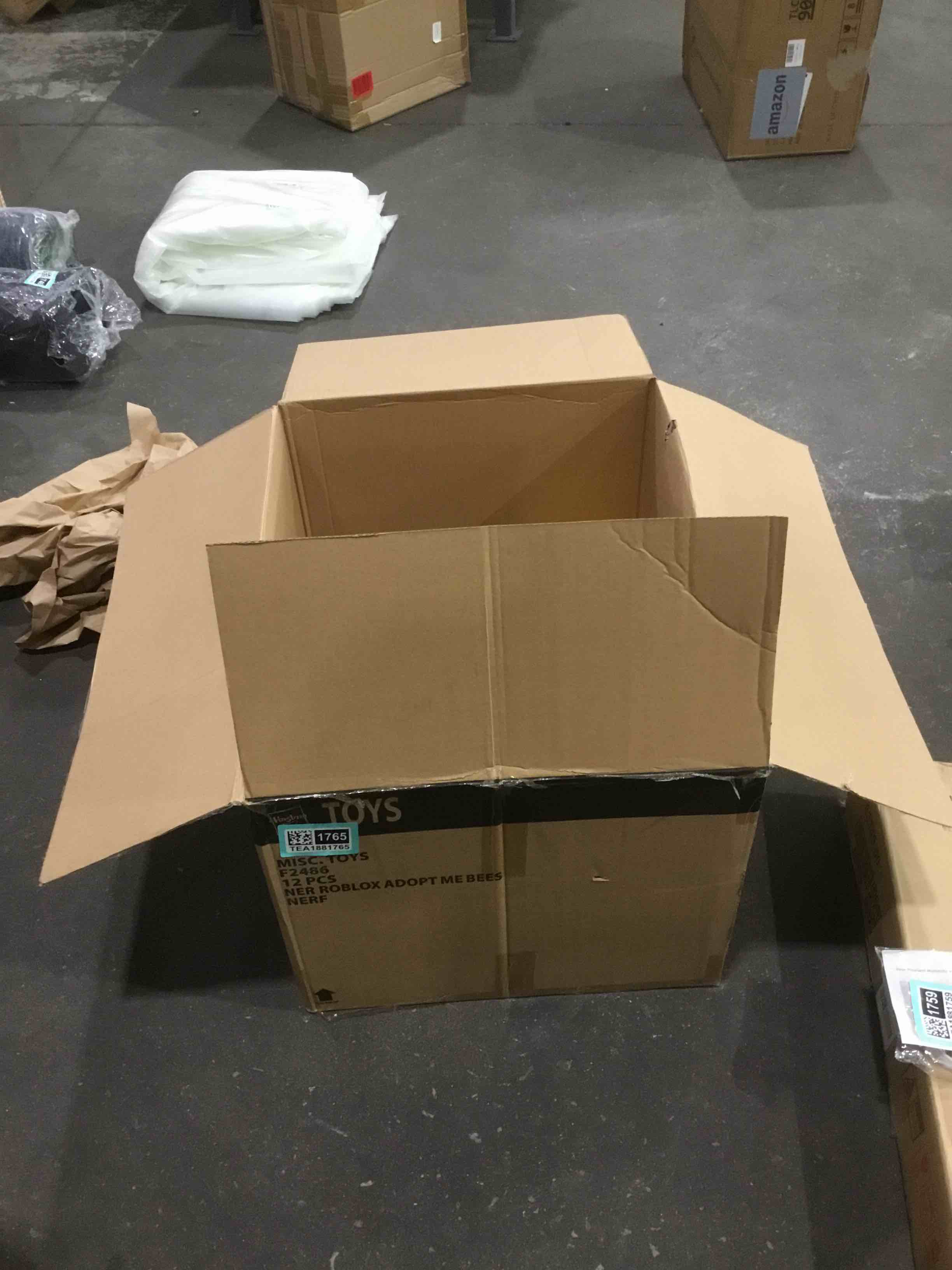https://s3.amazonaws.com/lotting-images-prod/bidfta/TEA1881765_1749484455304.jpeg