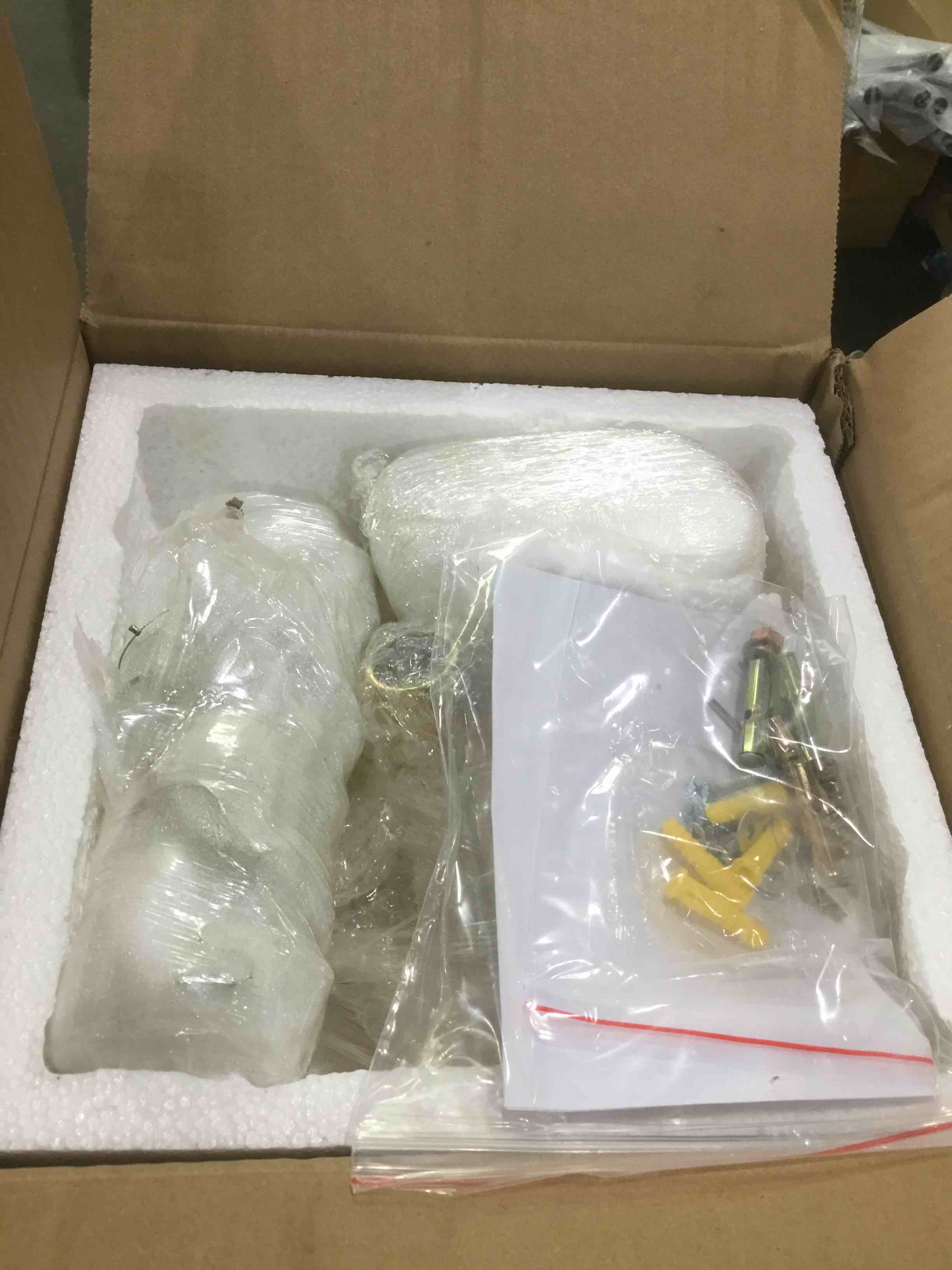 https://s3.amazonaws.com/lotting-images-prod/bidfta/TEA1881804_1749490198084.jpeg