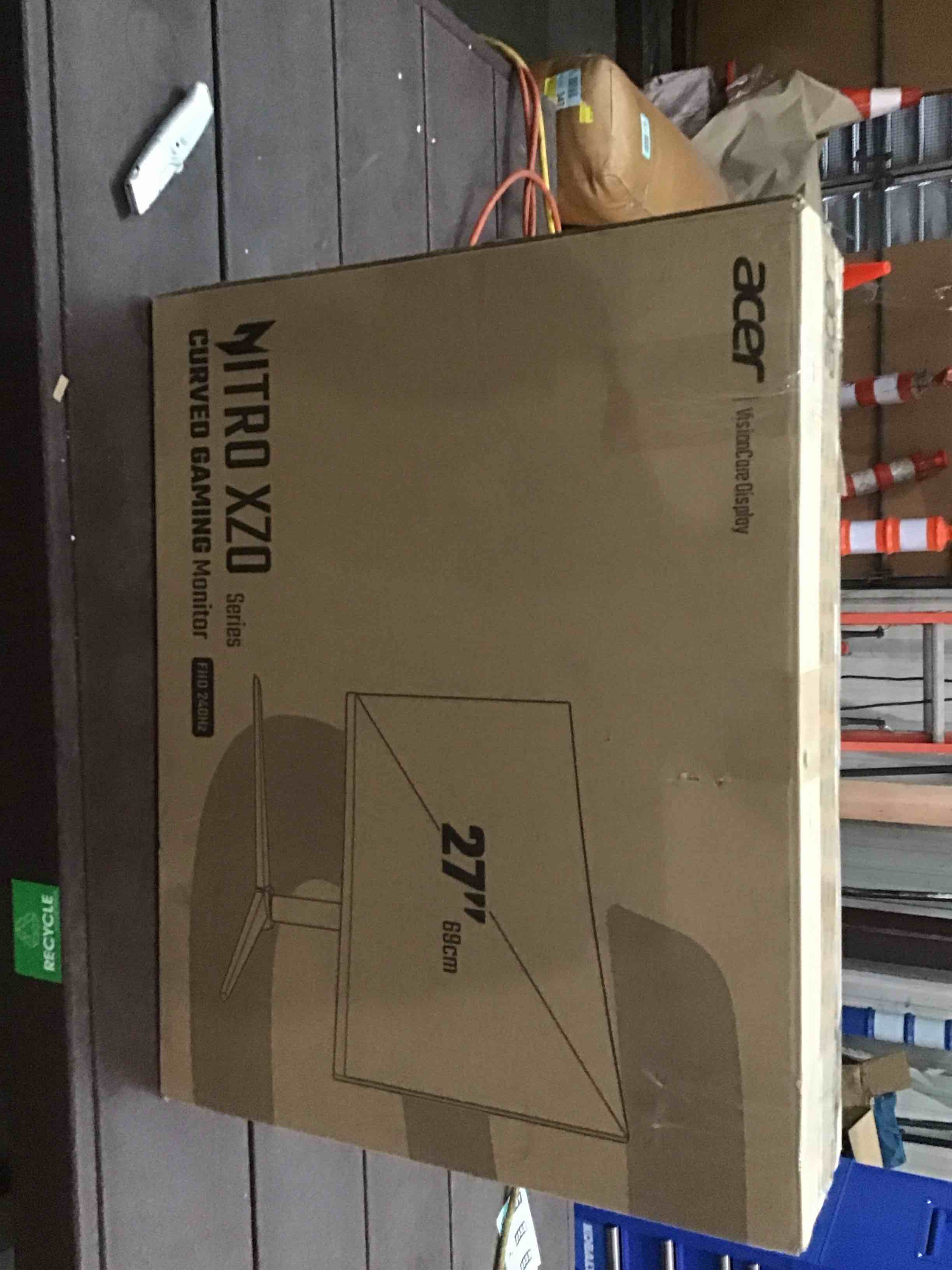 https://s3.amazonaws.com/lotting-images-prod/bidfta/TEA1882341_1750941778406.jpeg