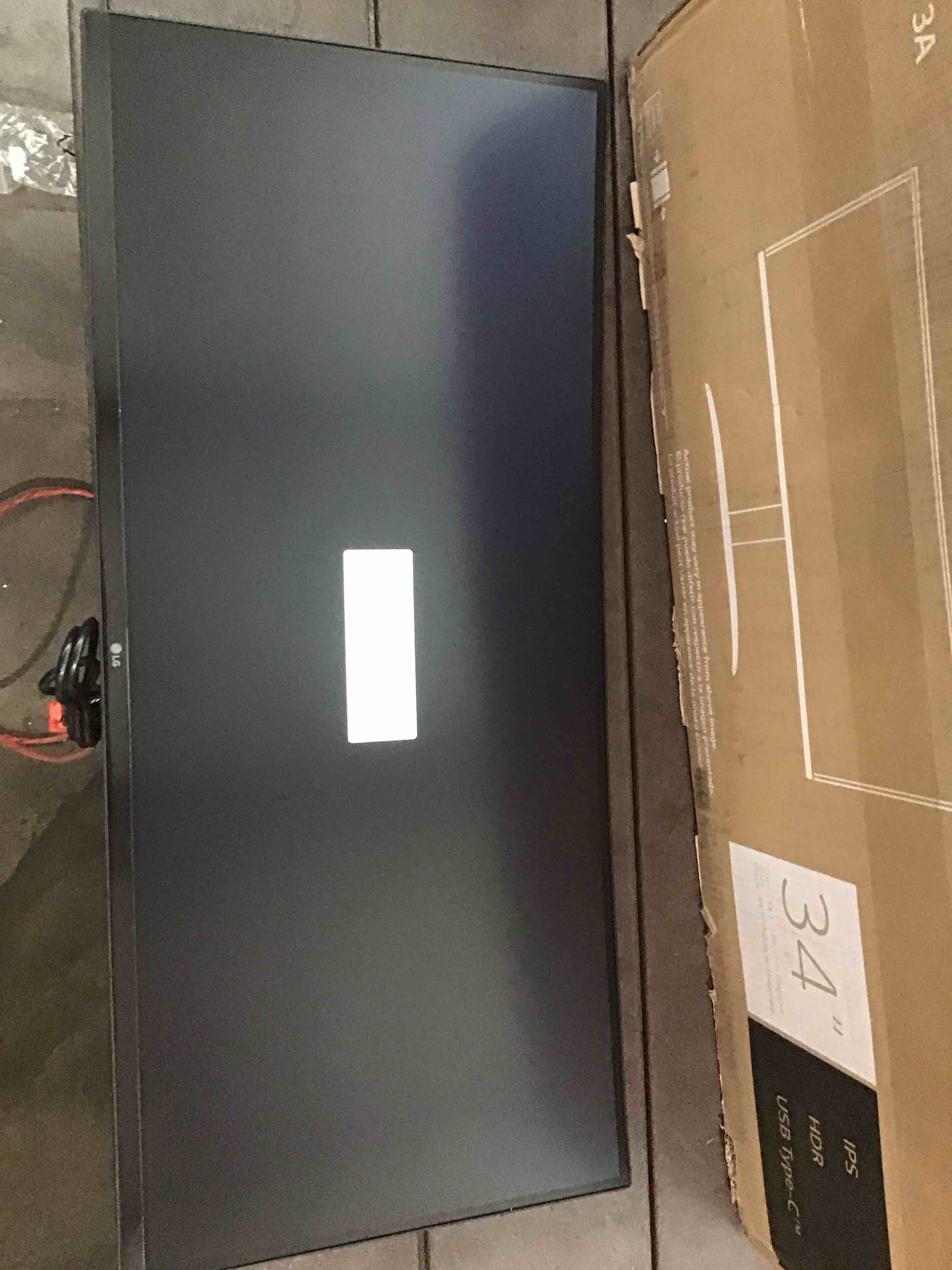 https://s3.amazonaws.com/lotting-images-prod/bidfta/TEA1882342_1750942069159.jpeg
