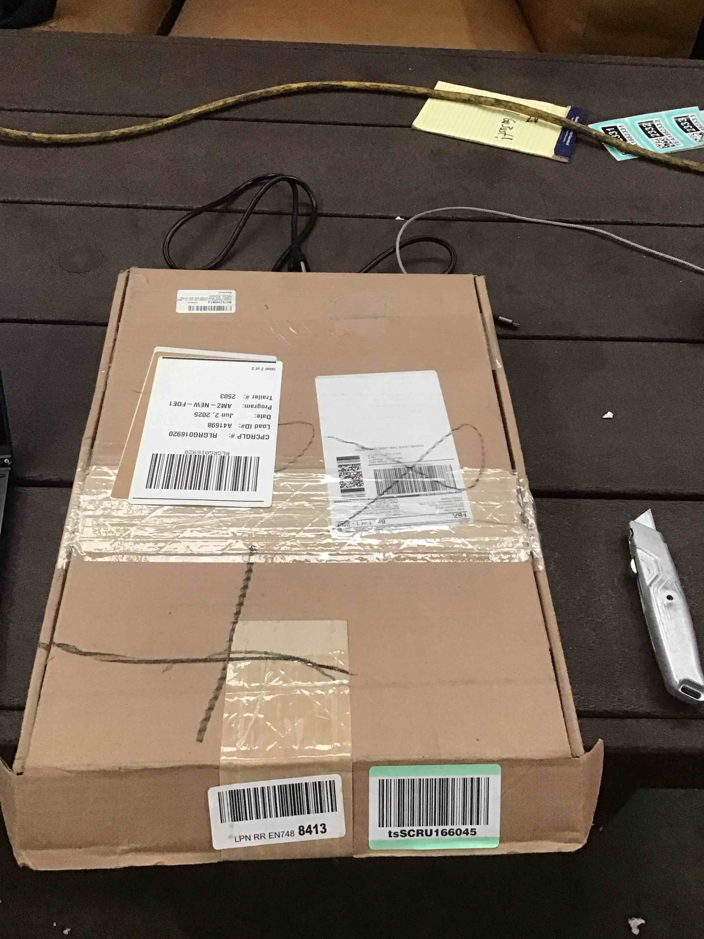 https://s3.amazonaws.com/lotting-images-prod/bidfta/TEA1882348_1750947671944.jpeg