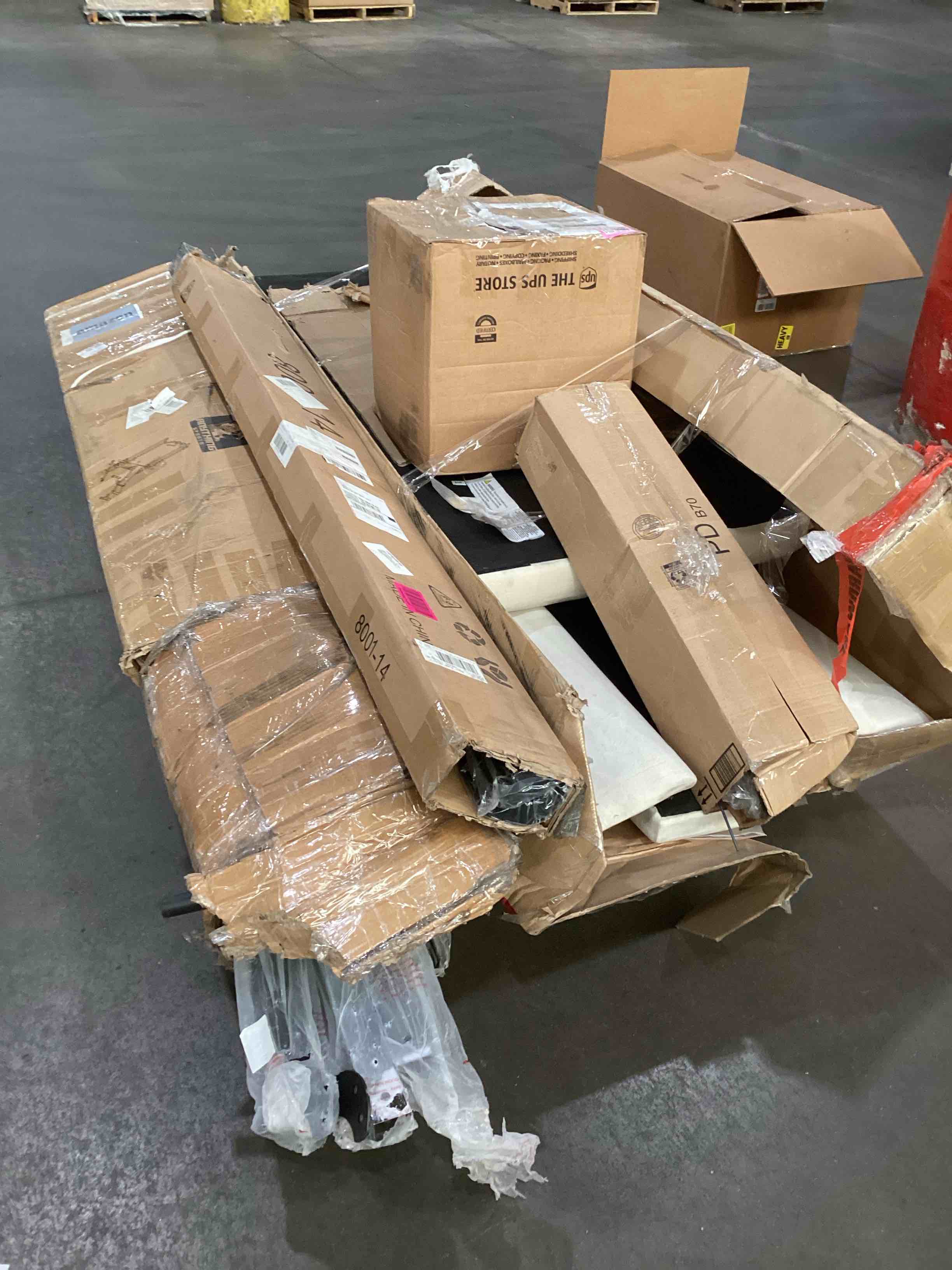pallet lot of miscellaneous boxes